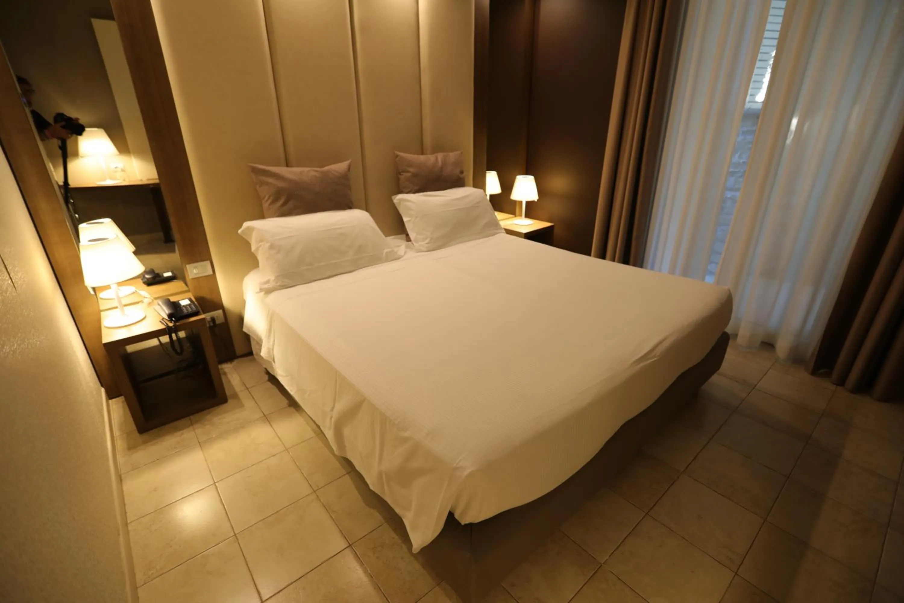 Bedroom, Bed in Hotel Lafayette