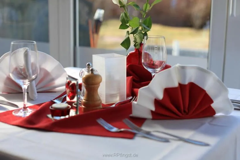 Buffet breakfast in Hotel Am Markt