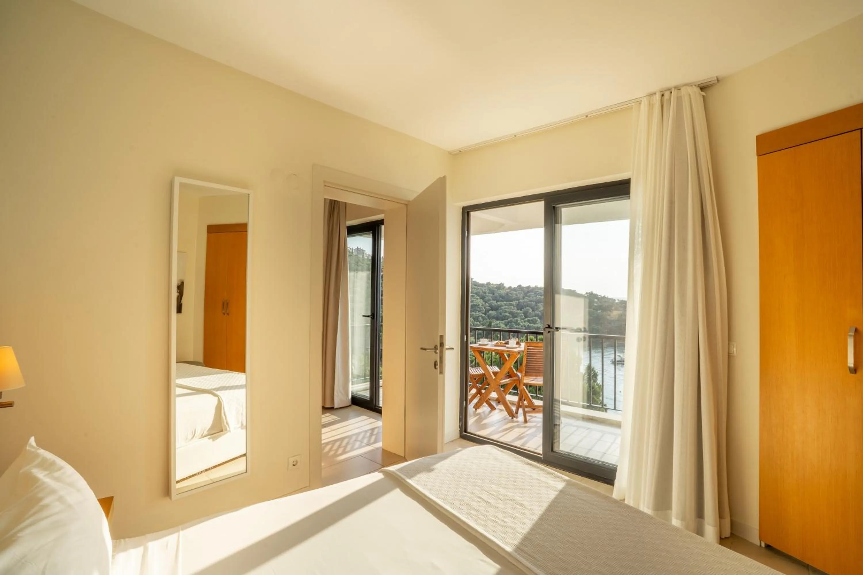 Bed in Med-Inn Hotel