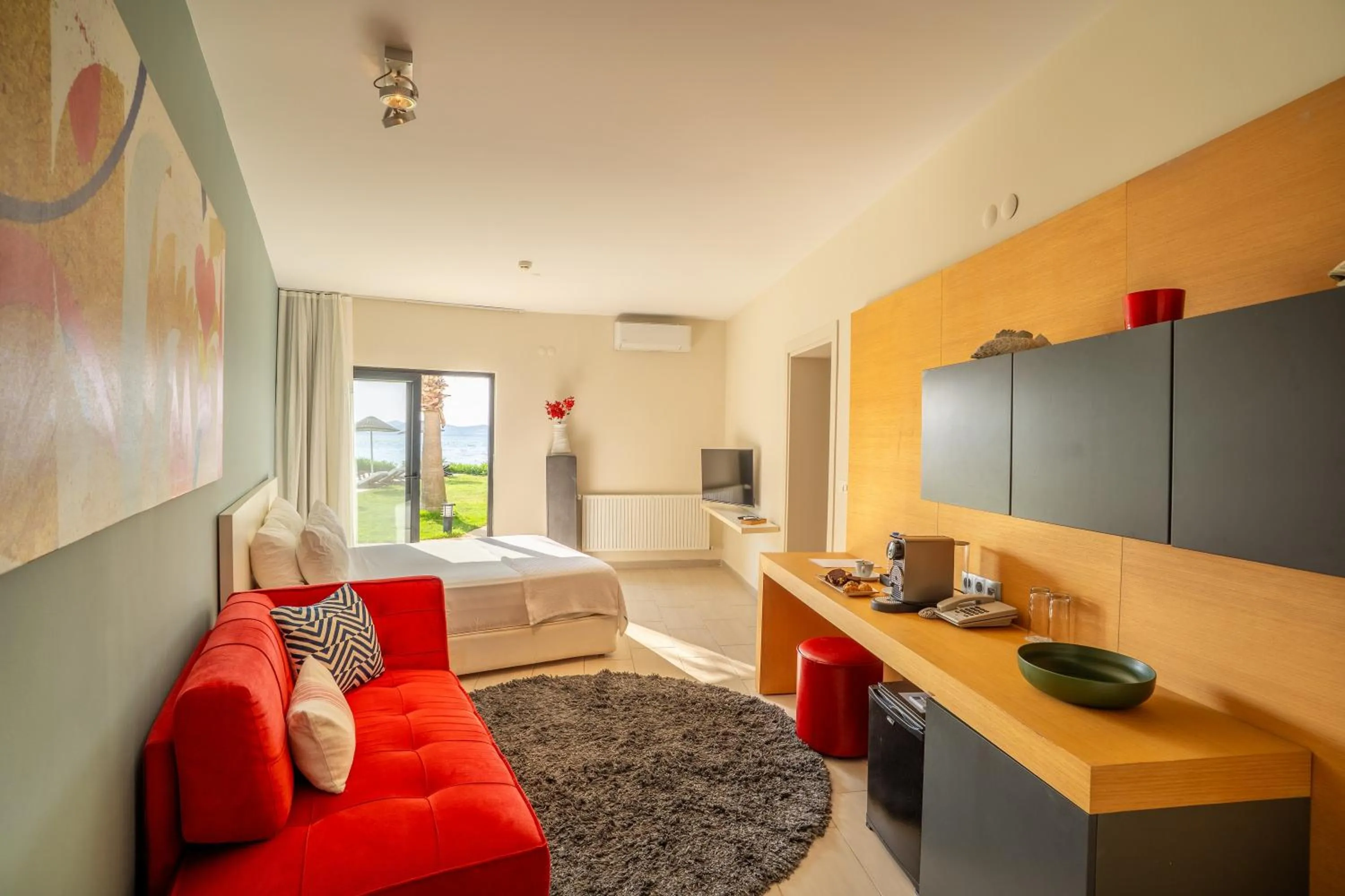 Kitchen or kitchenette in Med-Inn Hotel