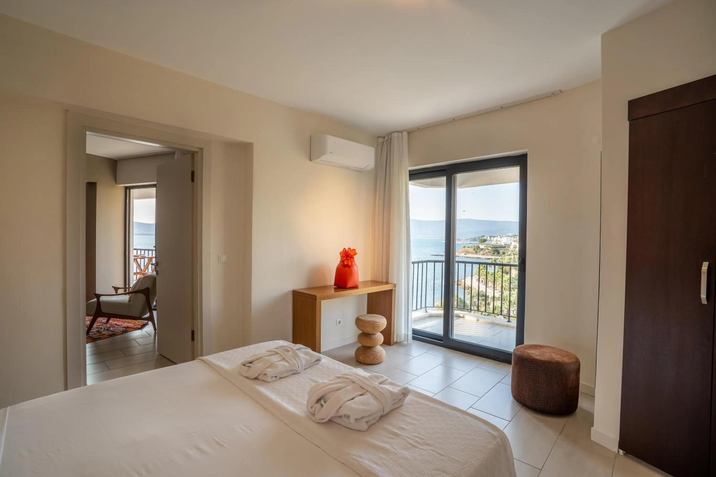 Bed in Med-Inn Hotel