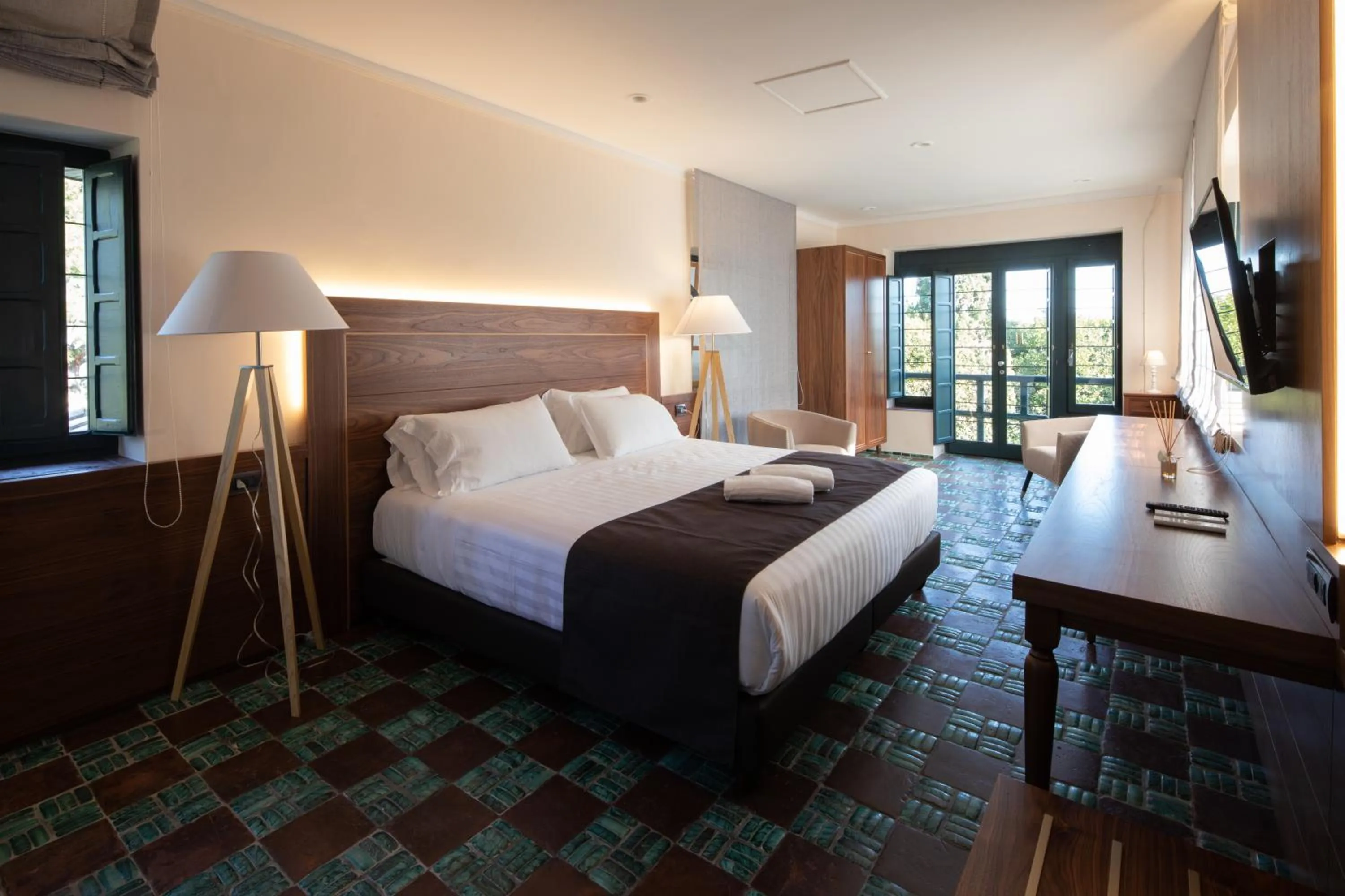 Photo of the whole room, Bed in La Loggia Historic Resort