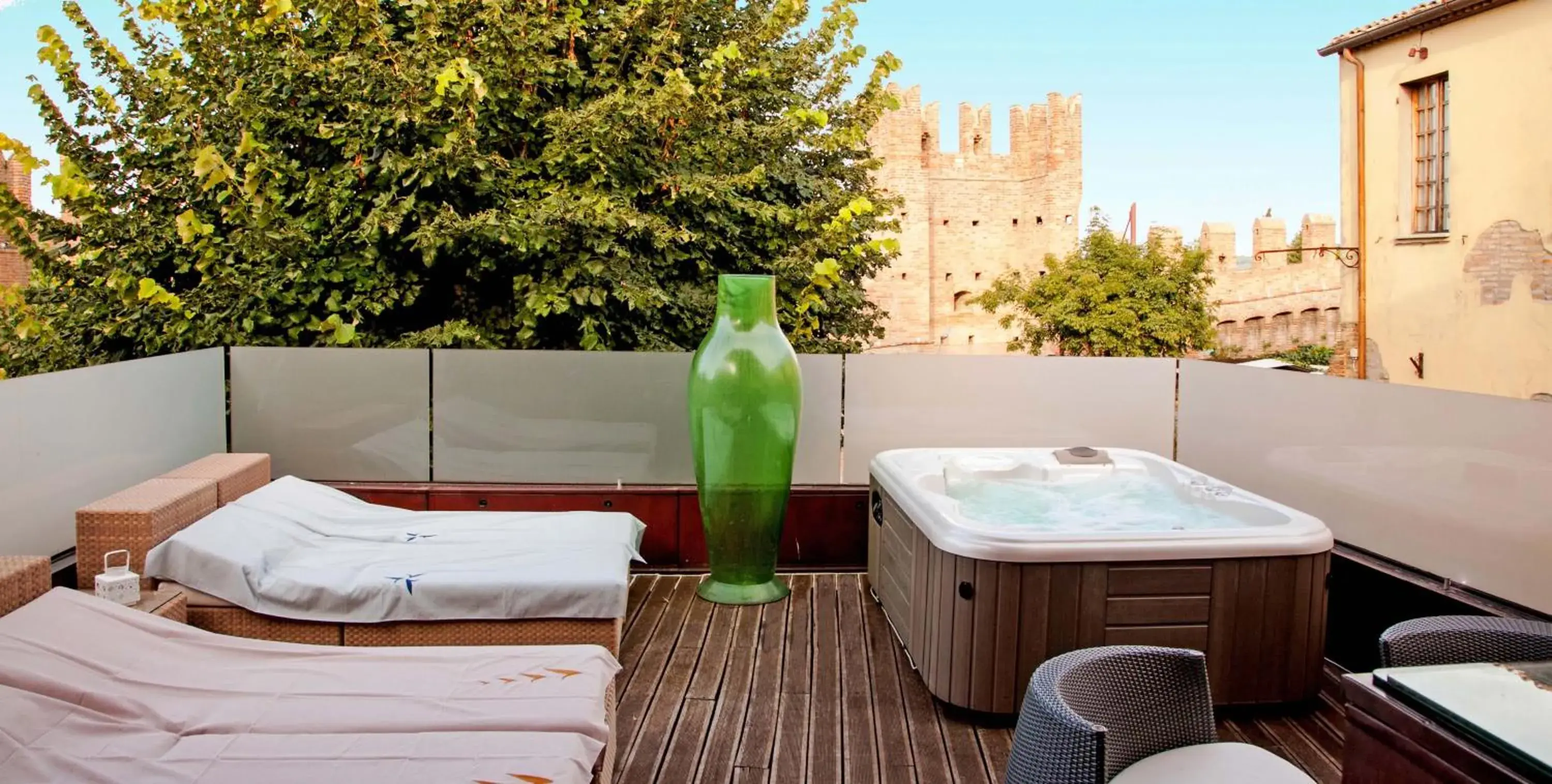 Spa and wellness centre/facilities, Bed in La Loggia Historic Resort Spa and wellness centre/facilities, Bed in La Loggia Historic Resort