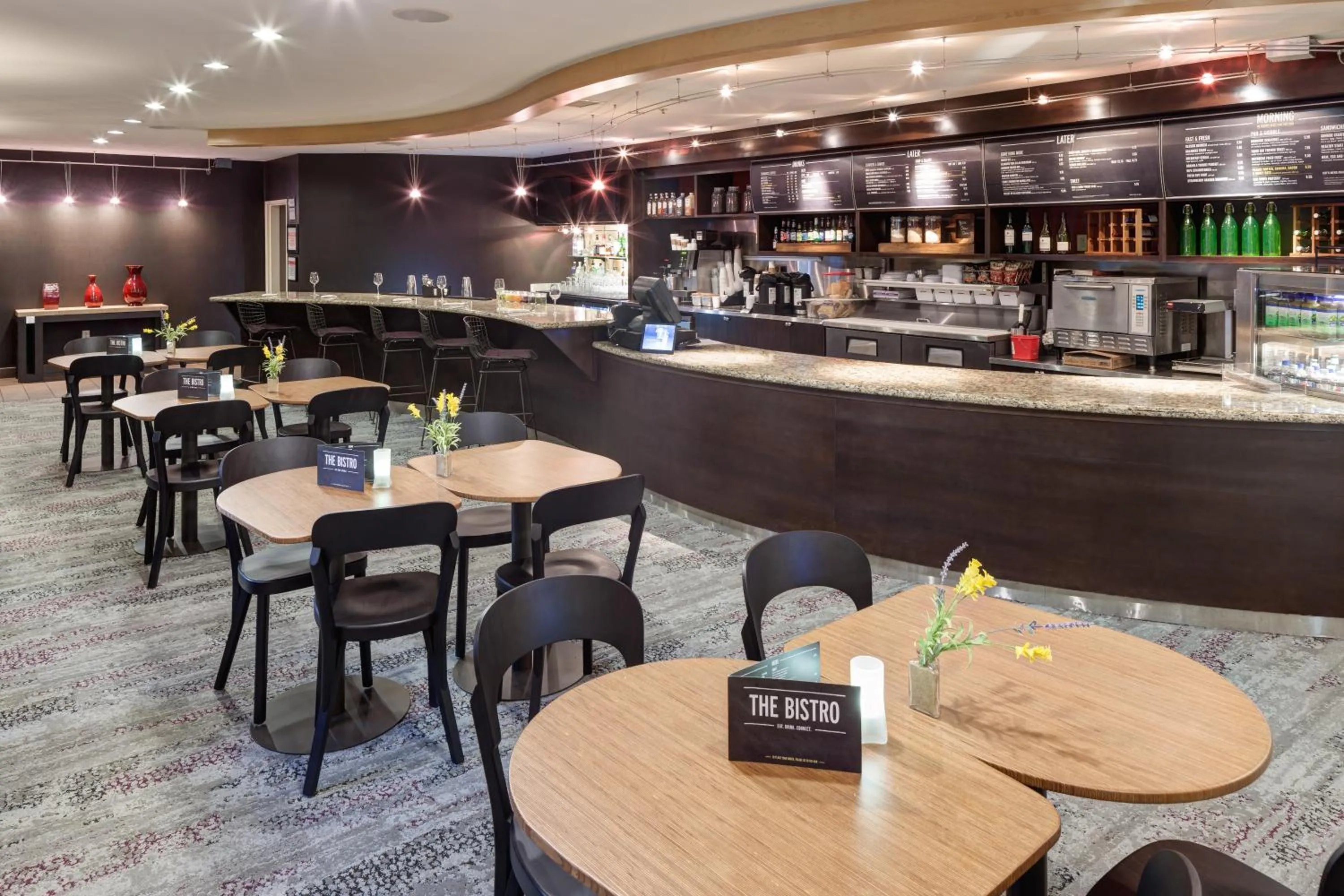 Breakfast in Courtyard by Marriott Franklin Cool Springs