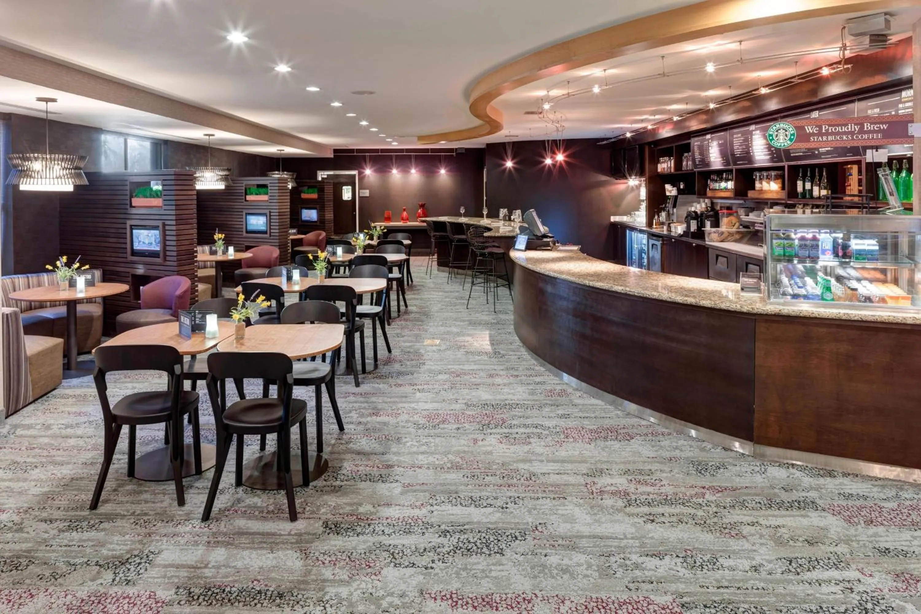 Restaurant/places to eat in Courtyard by Marriott Franklin Cool Springs