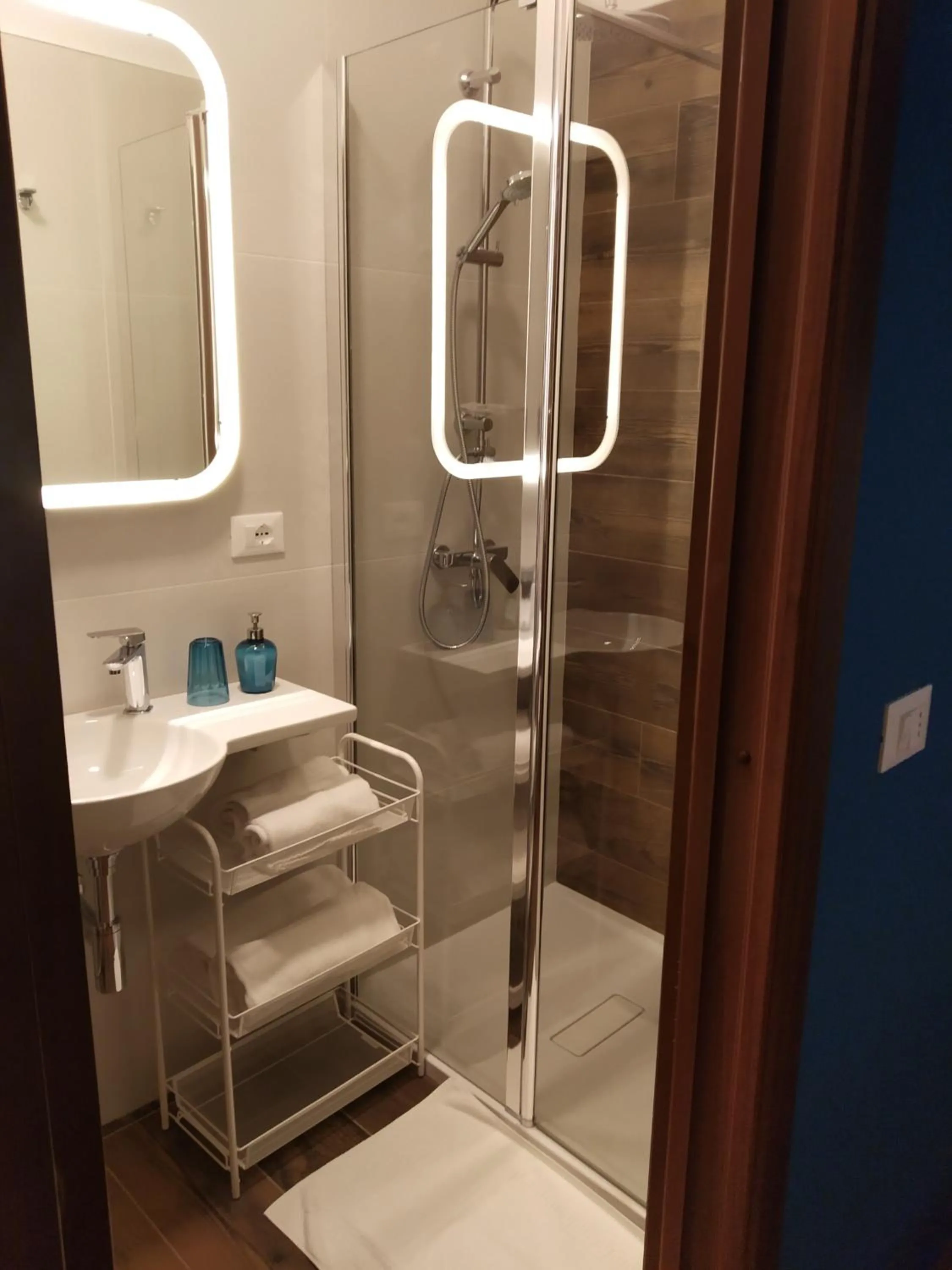 Shower in Relais Il Giardino fra gli Ulivi - Oasi Panoramica Vista Mare