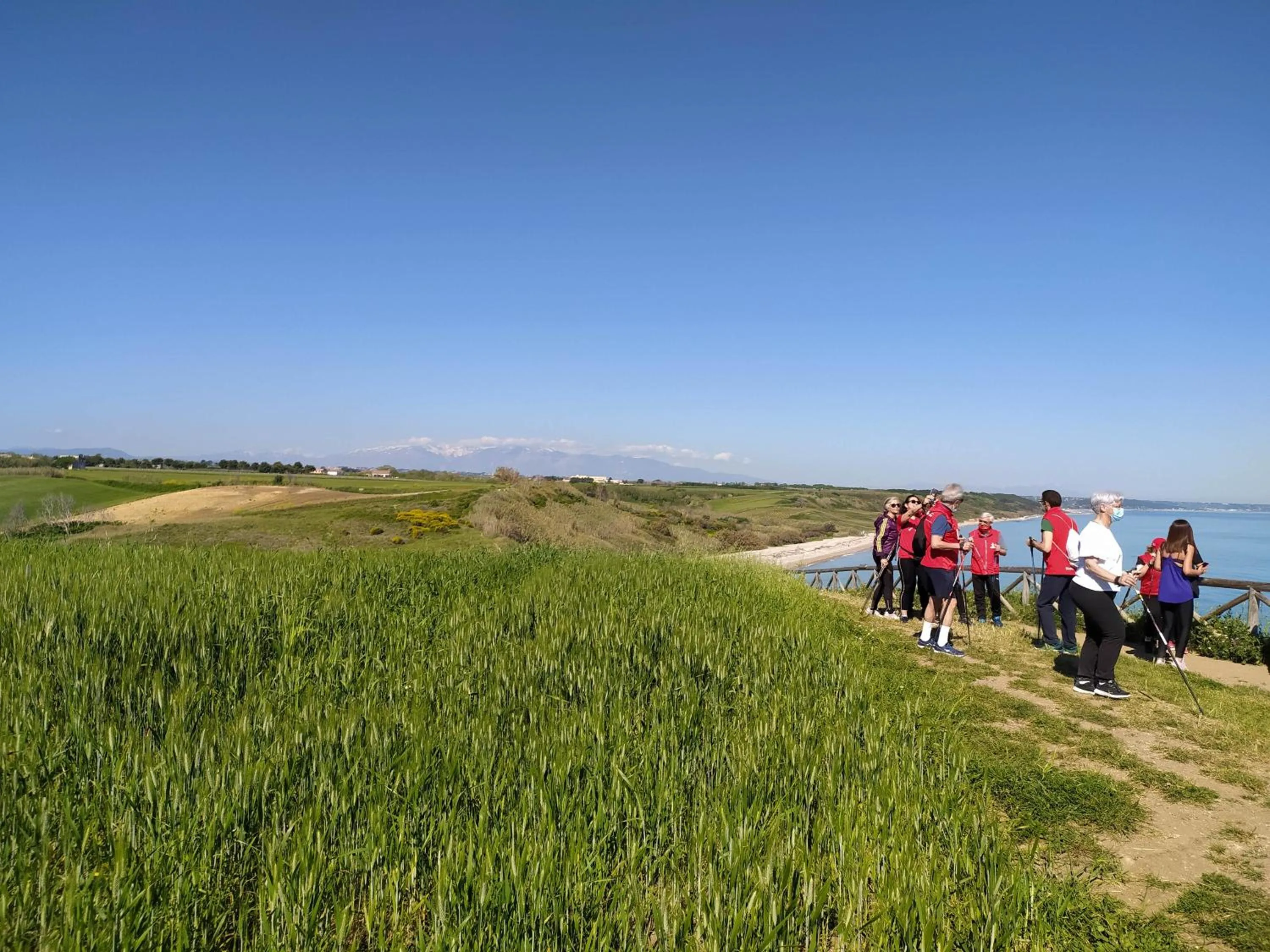 Hiking in Relais Il Giardino fra gli Ulivi - Oasi Panoramica Vista Mare
