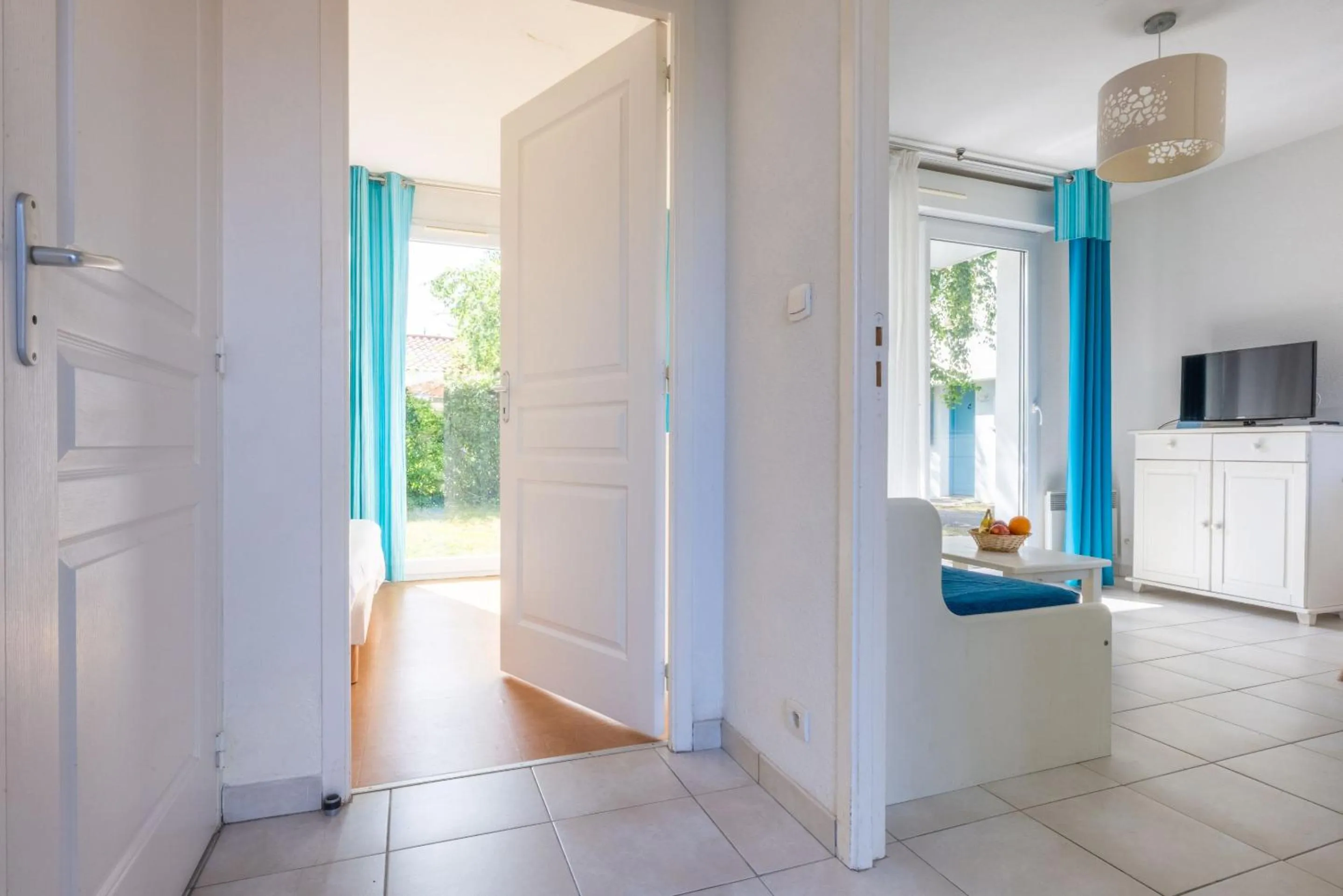 Kitchen or kitchenette in Résidence Odalys Le Domaine de l'Océan