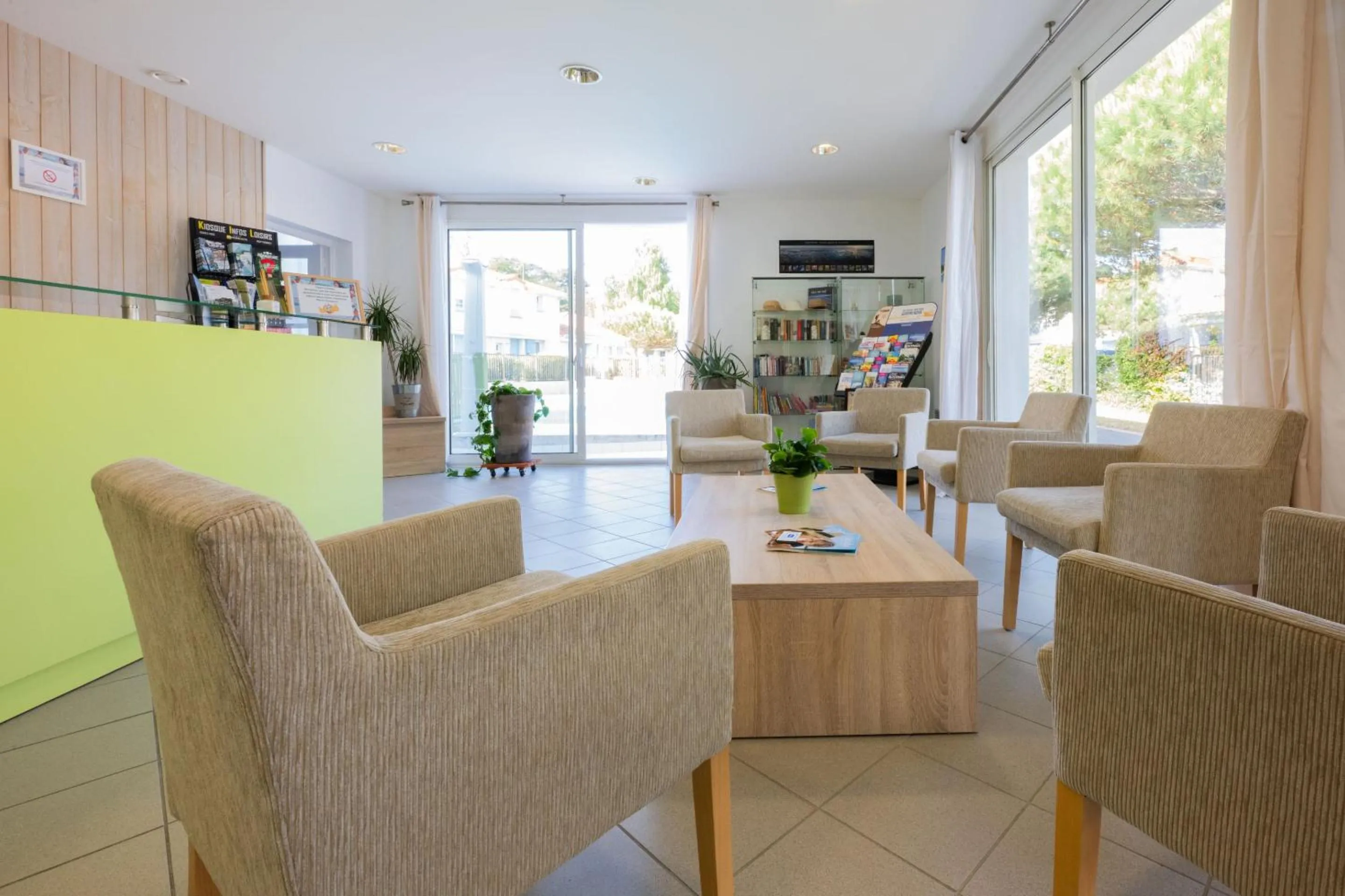 Lobby or reception in Résidence Odalys Le Domaine de l'Océan
