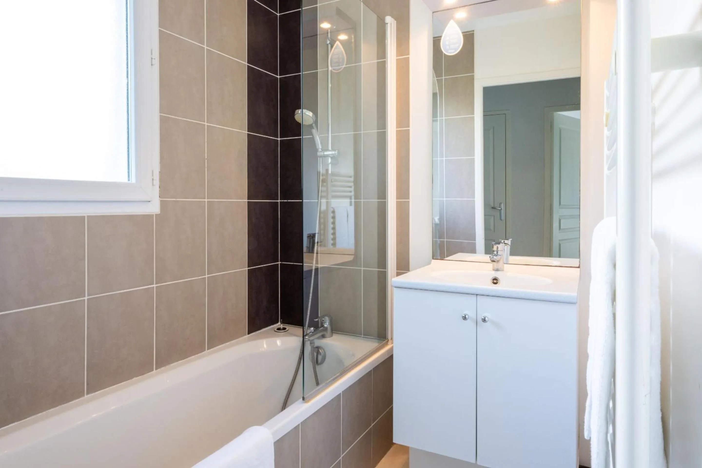 Bathroom in Résidence Odalys Le Domaine de l'Océan