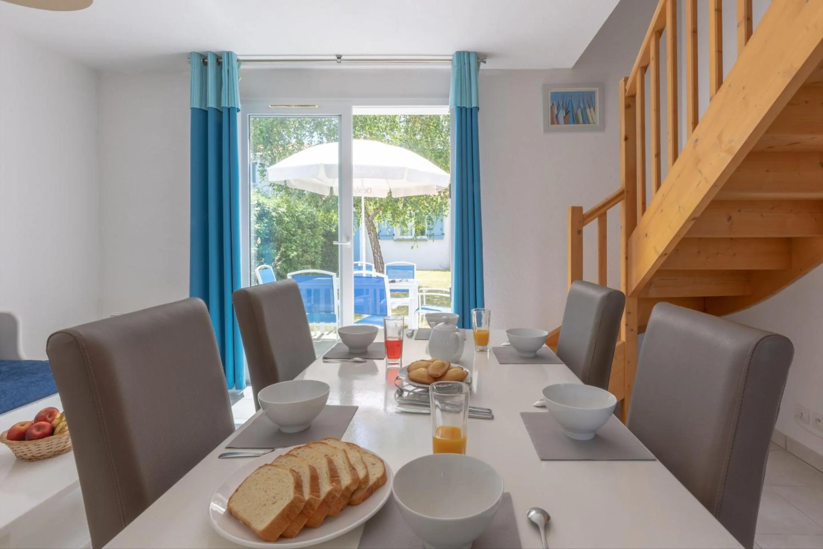Dining area in Résidence Odalys Le Domaine de l'Océan