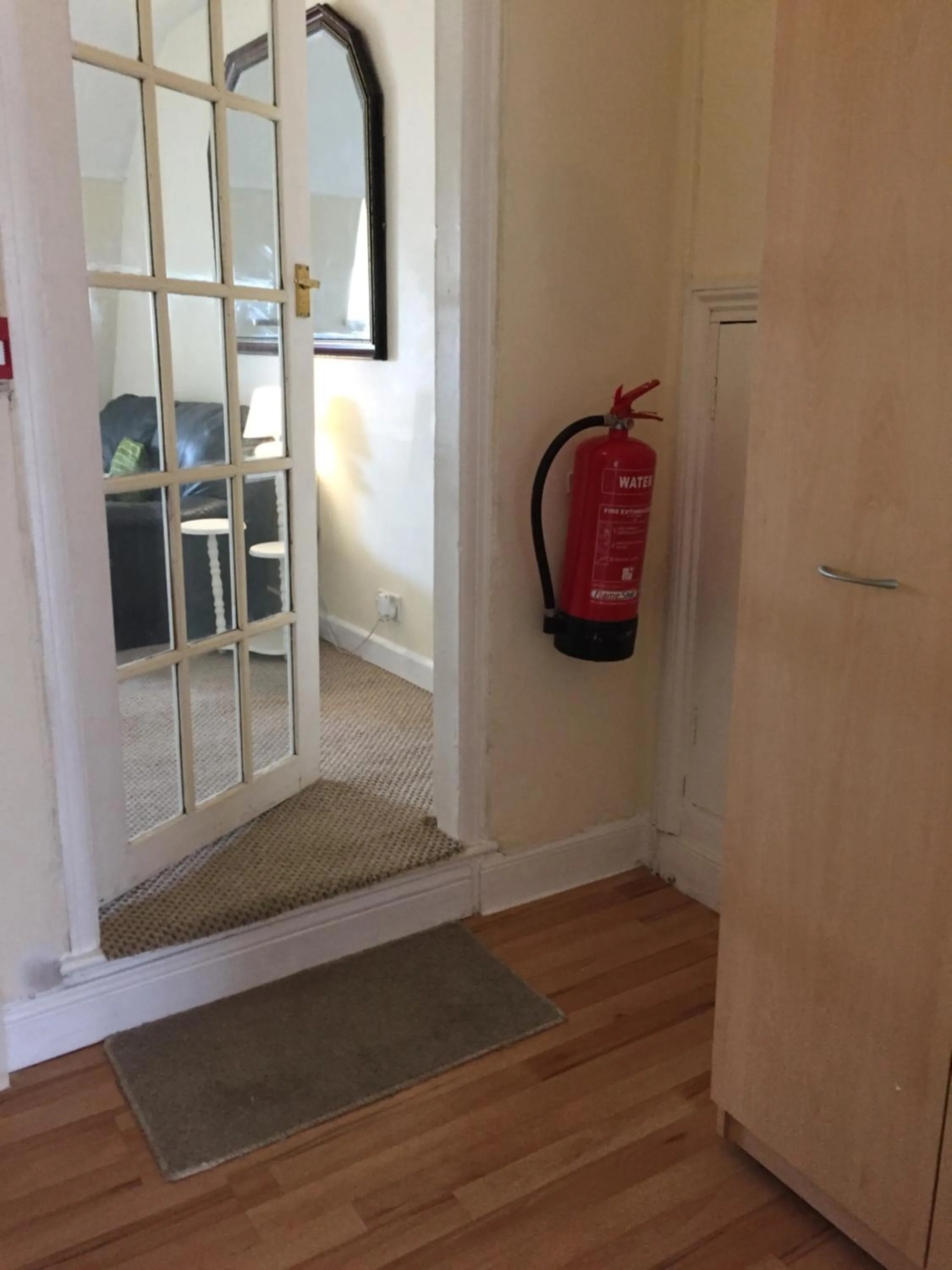 Area and facilities in The Mayfair Hotel