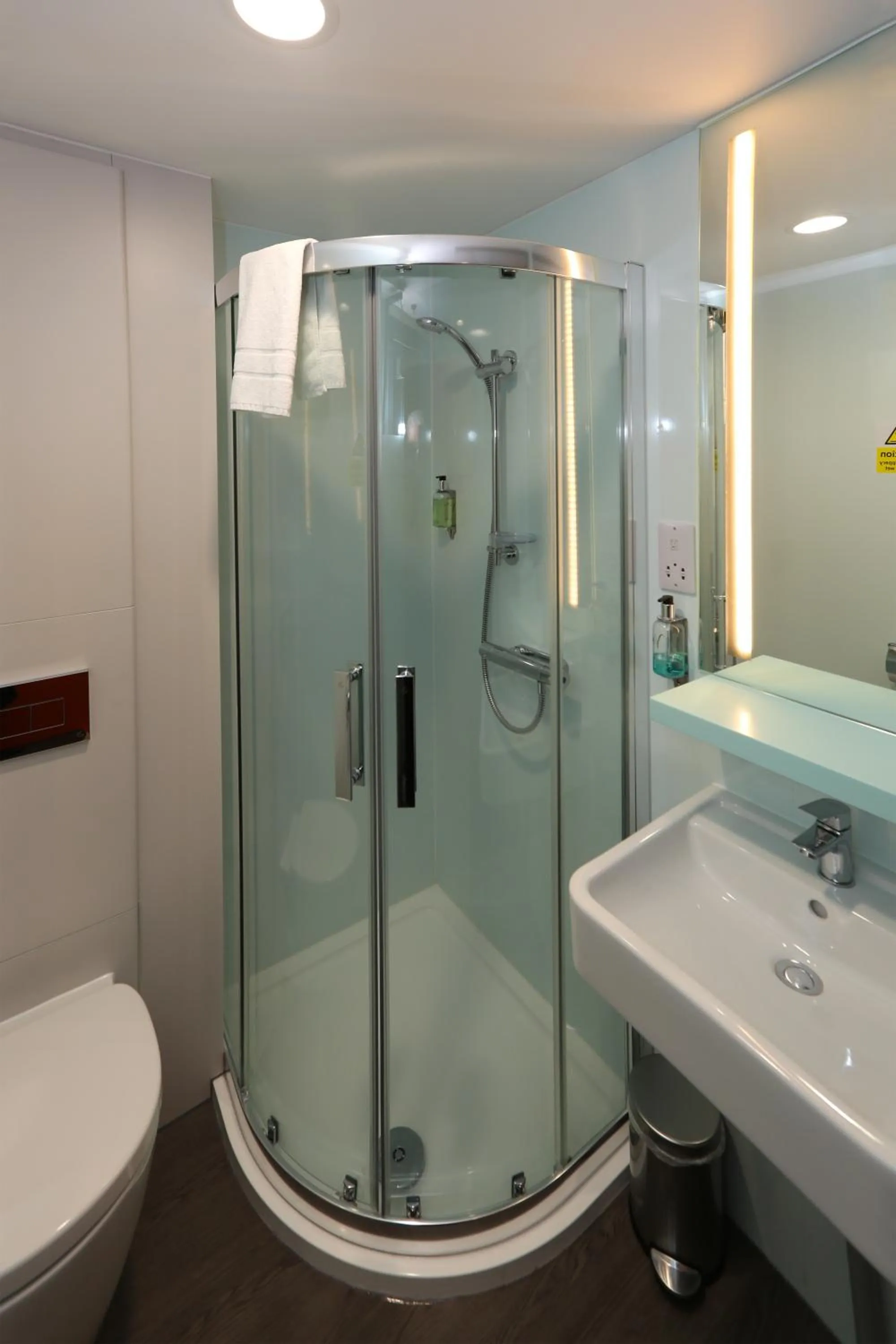 Bathroom in easyHotel Liverpool