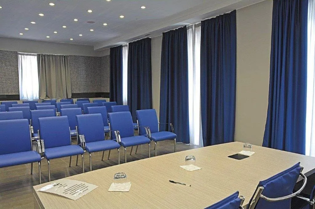 Meeting/conference room in S Hotel