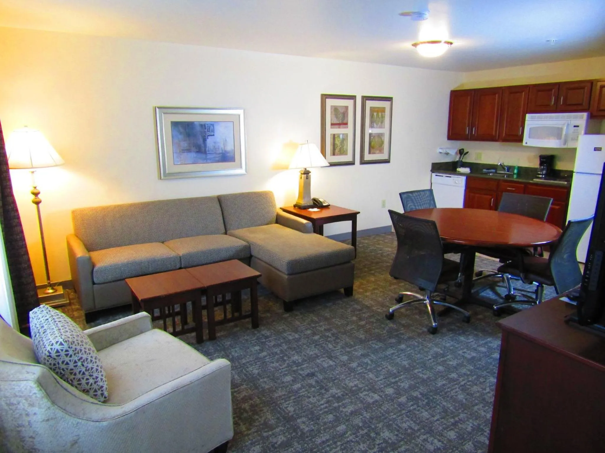 Photo of the whole room in Staybridge Suites Rochester University by IHG