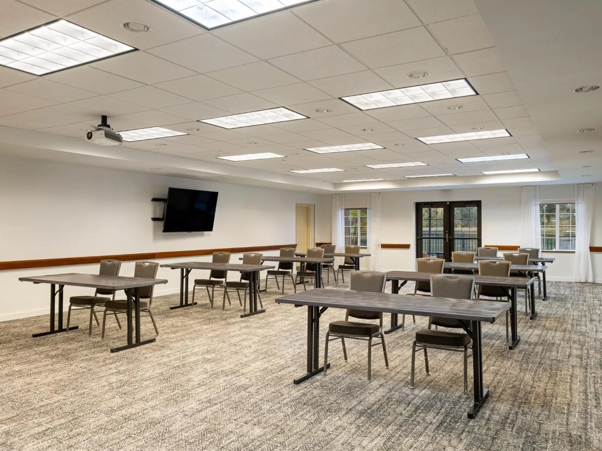 Meeting/conference room in Staybridge Suites Rochester University by IHG