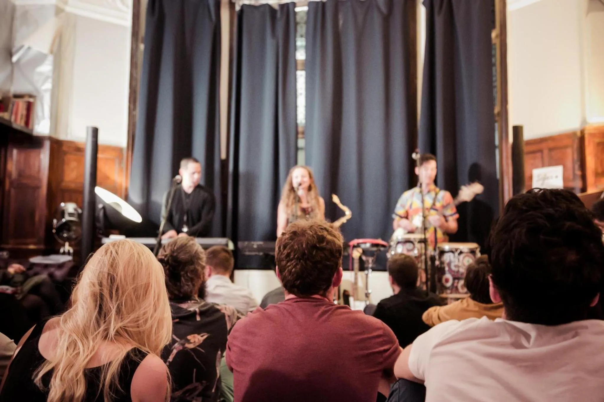 Evening entertainment in Astor Hyde Park Hostel