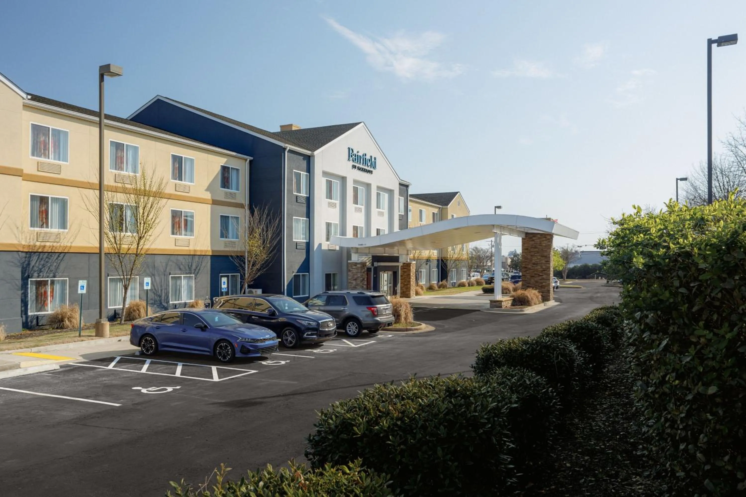 Property building in Fairfield Inn & Suites Memphis Southaven