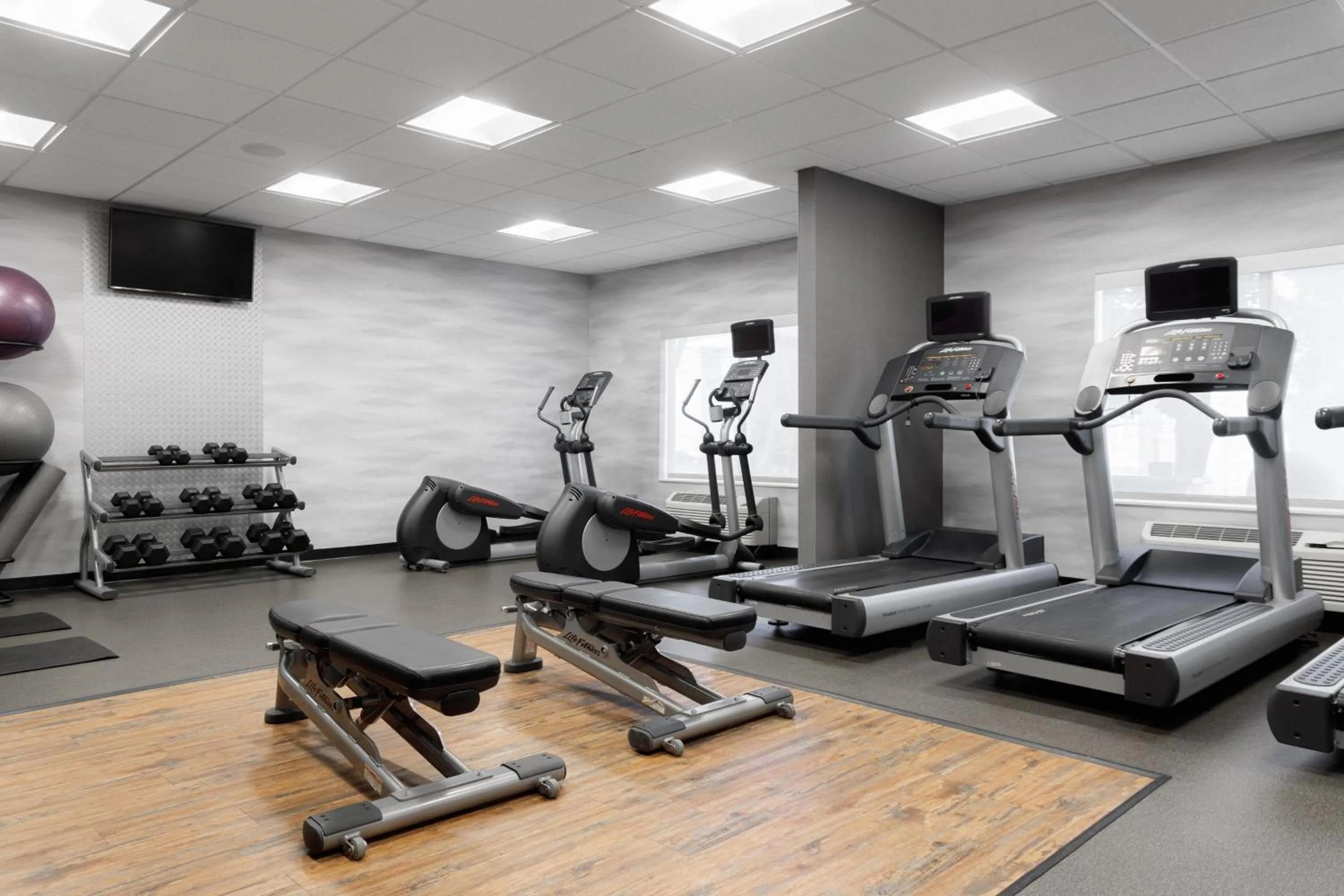 Fitness centre/facilities in Fairfield Inn & Suites Memphis Southaven