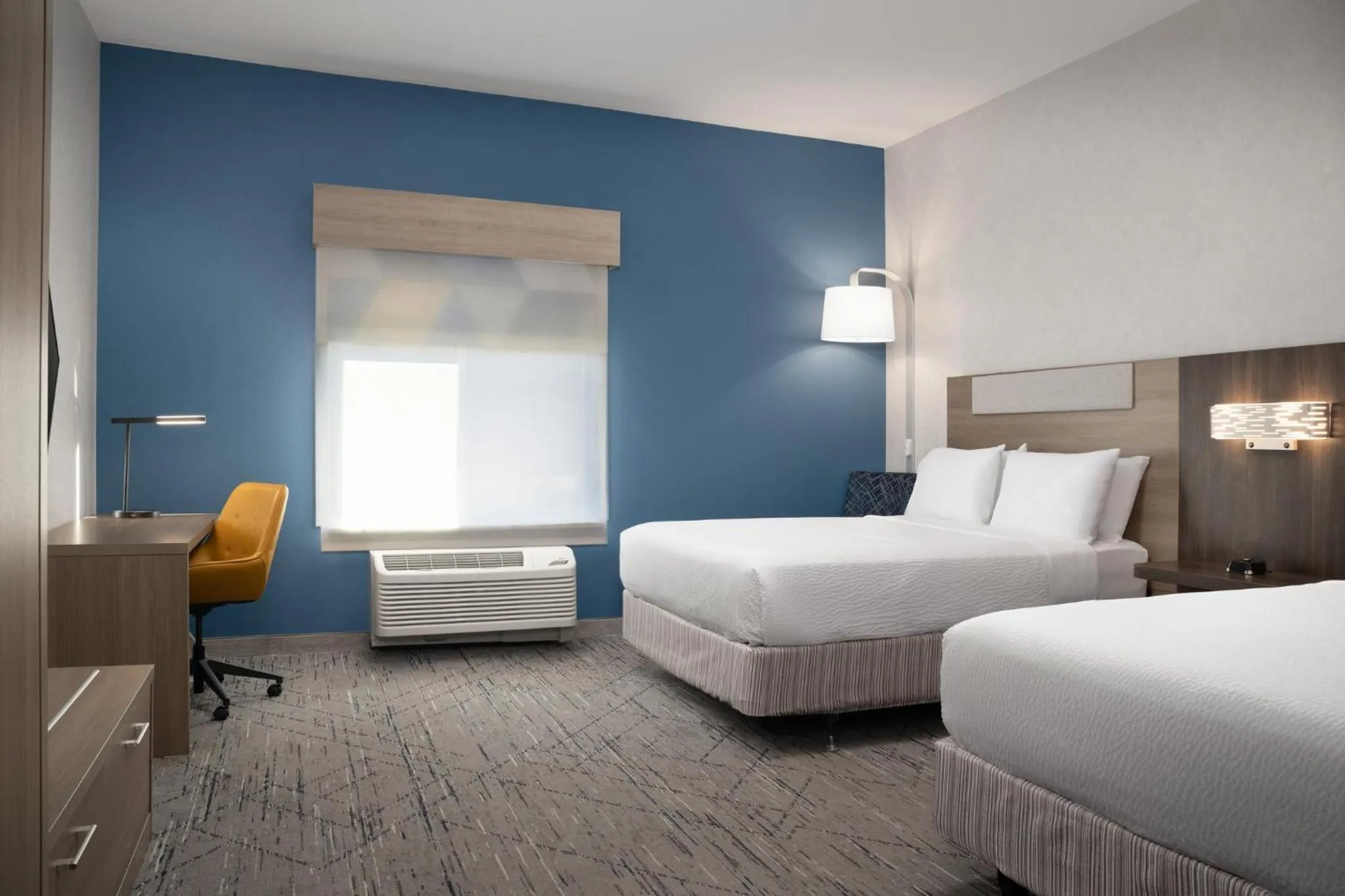 Photo of the whole room, Bed in Holiday Inn Express & Suites Alexandria - Fort Belvoir by IHG