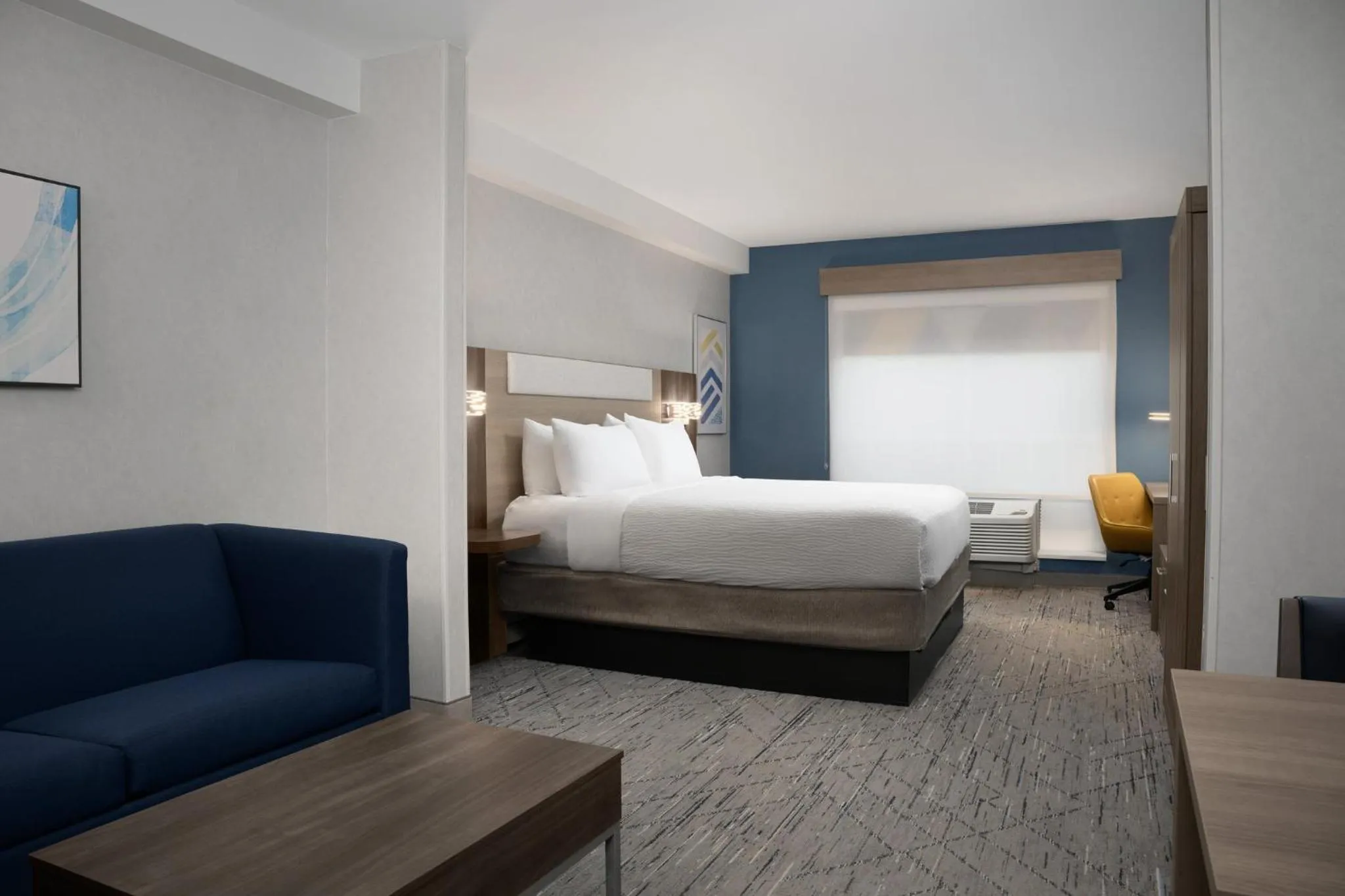 Photo of the whole room, Bed in Holiday Inn Express & Suites Alexandria - Fort Belvoir by IHG