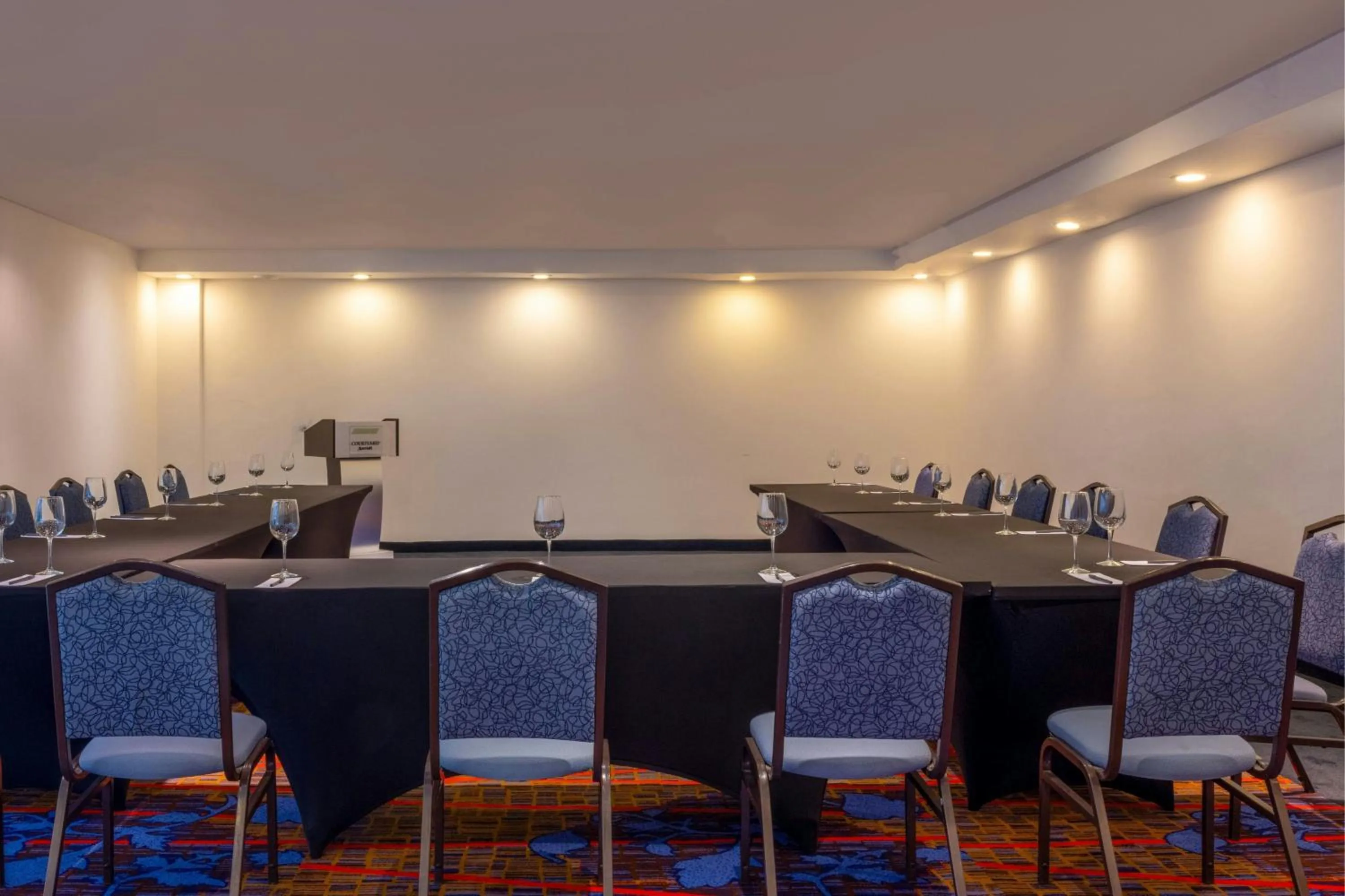 Meeting/conference room in Courtyard Toluca Airport