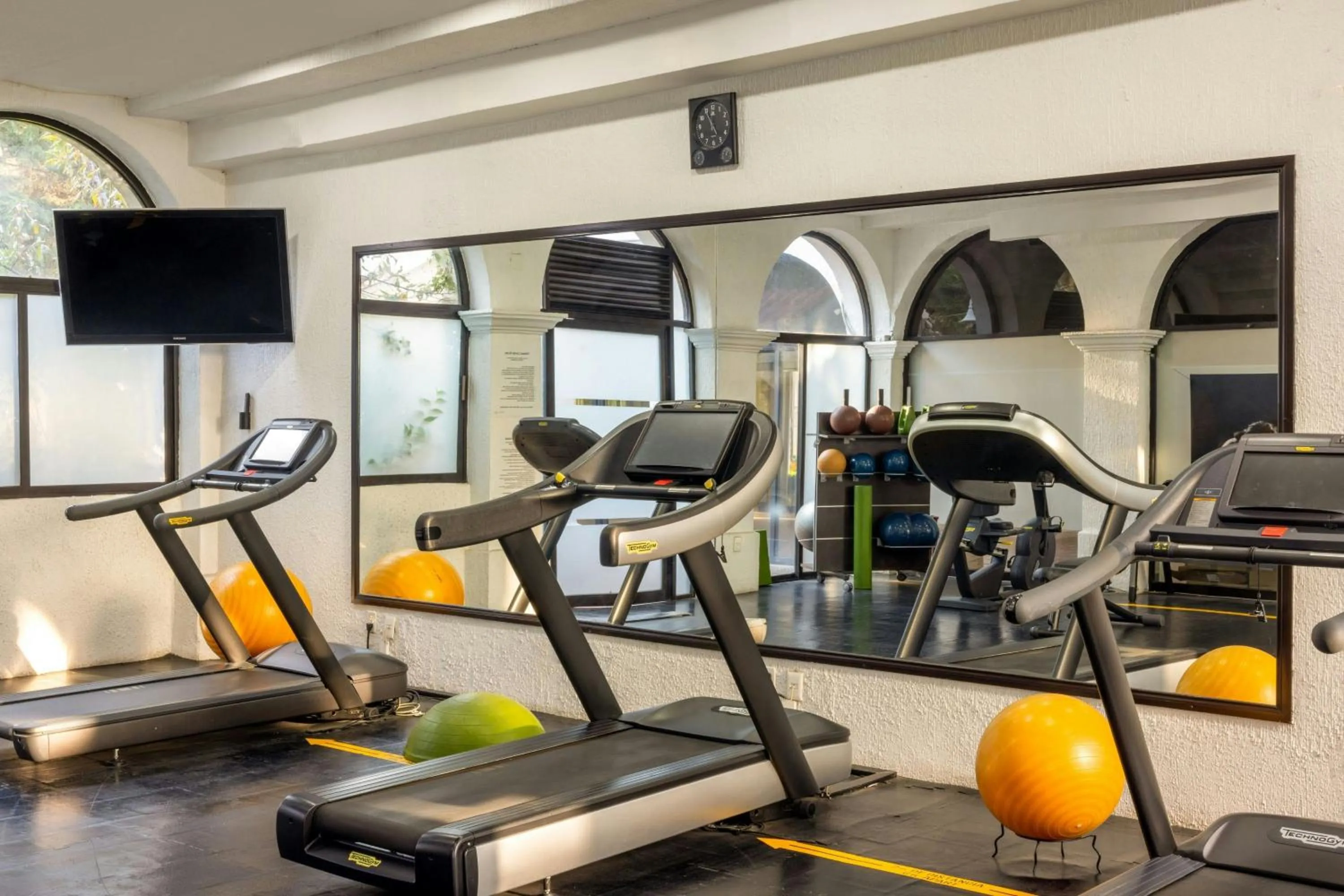 Fitness centre/facilities in Courtyard Toluca Airport