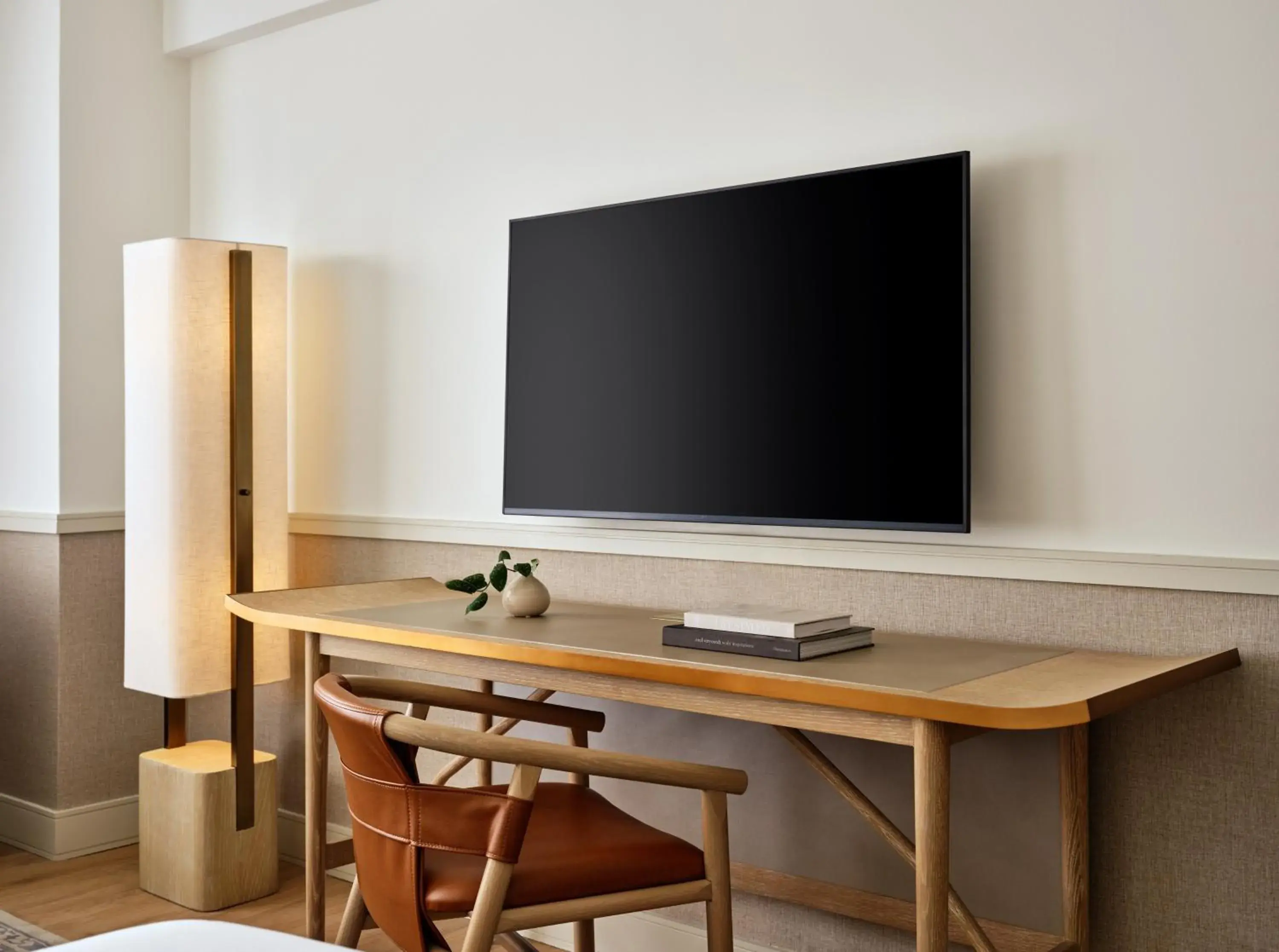 Photo of the whole room in 70 Park Avenue - Soon to be Kimpton Photo of the whole room in 70 Park Avenue - Soon to be Kimpton