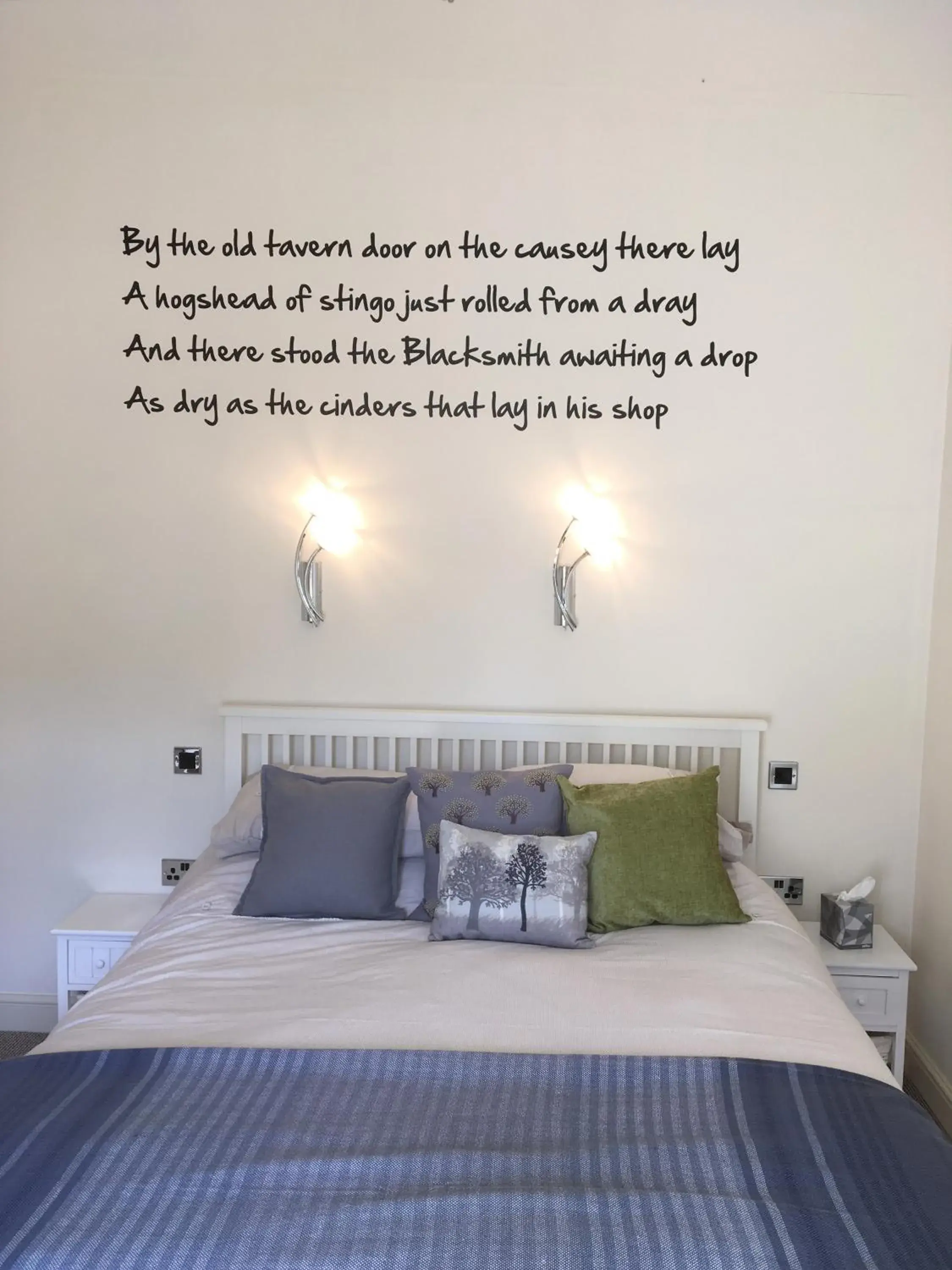 Bed in The Bluebell Bed in The Bluebell