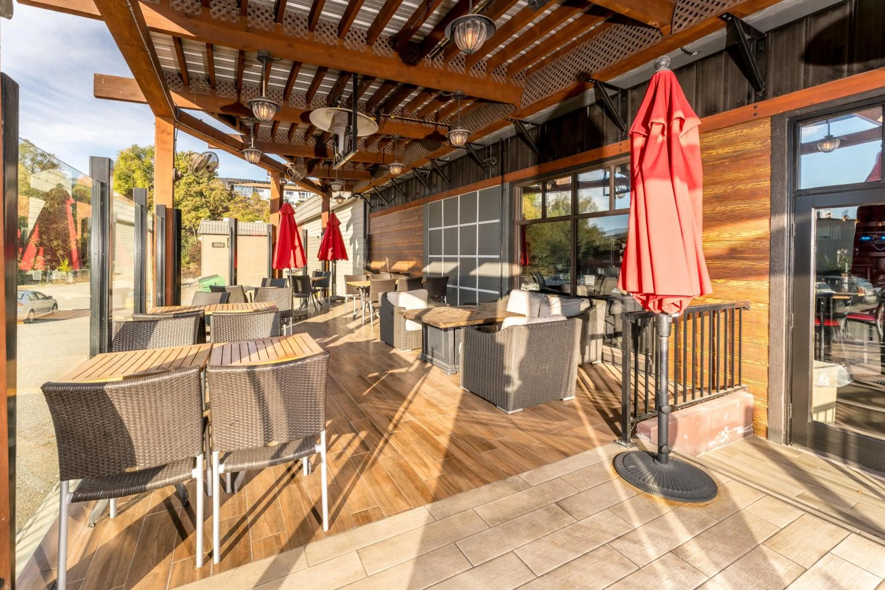 Lounge or bar in Prestige Vernon Lodge