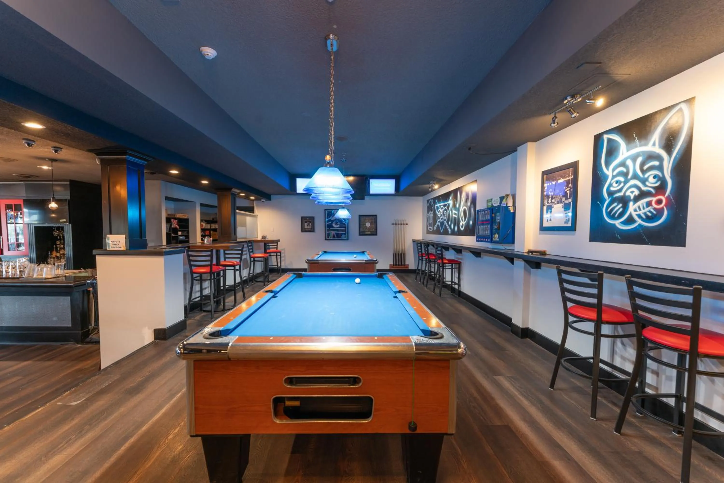 Restaurant/places to eat in Prestige Vernon Lodge