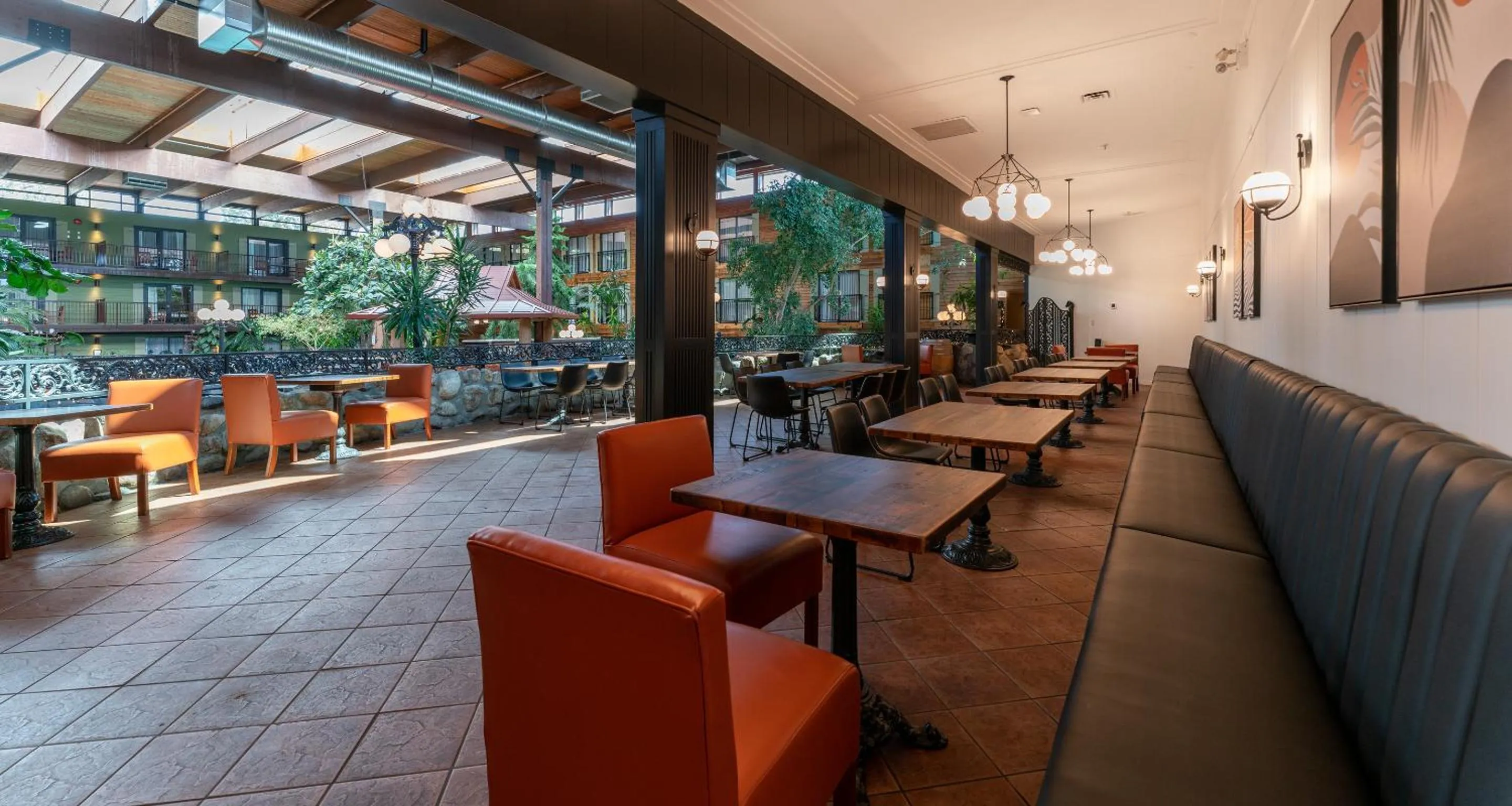 Restaurant/places to eat in Prestige Vernon Lodge