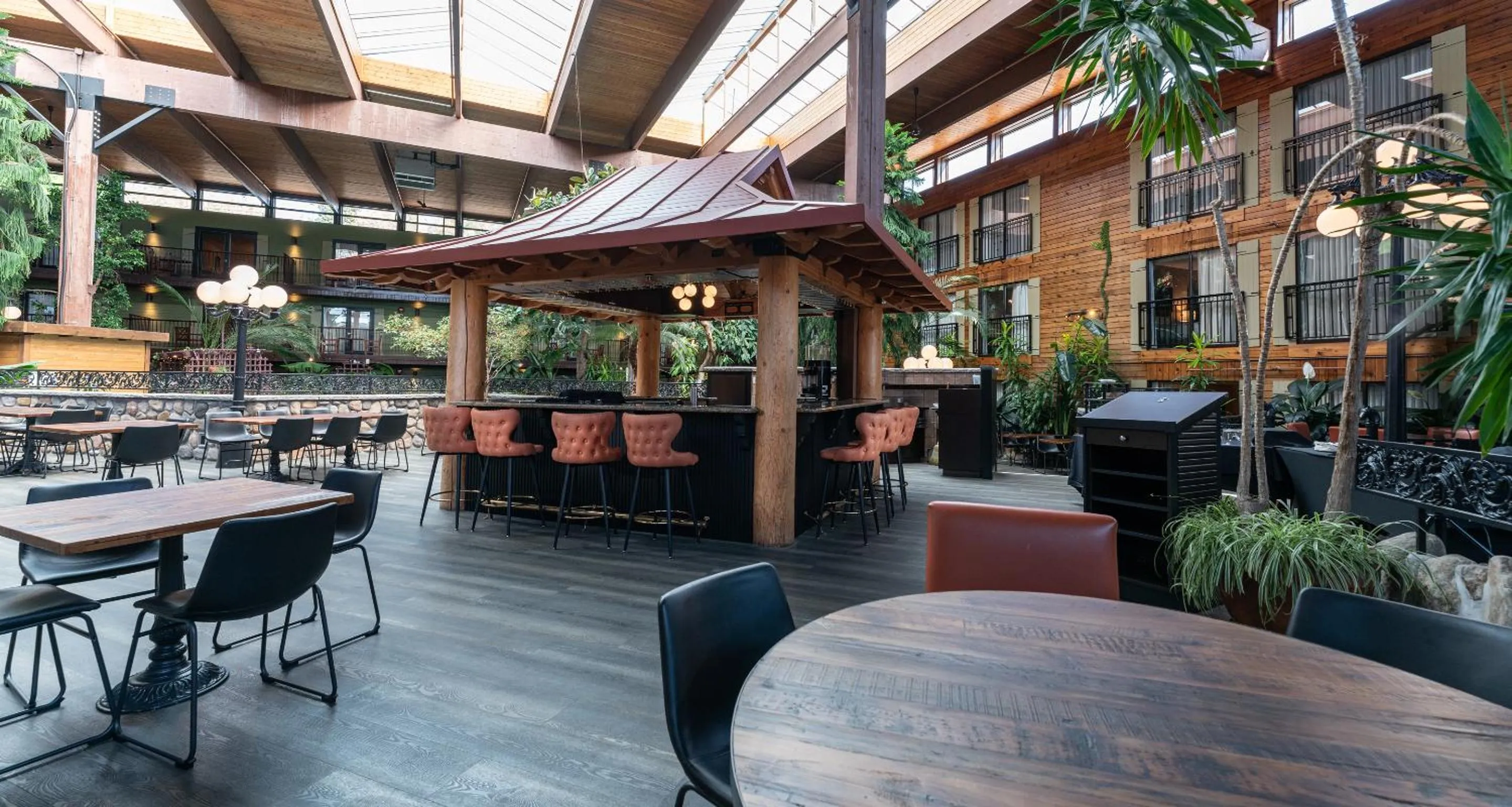 Restaurant/places to eat in Prestige Vernon Lodge