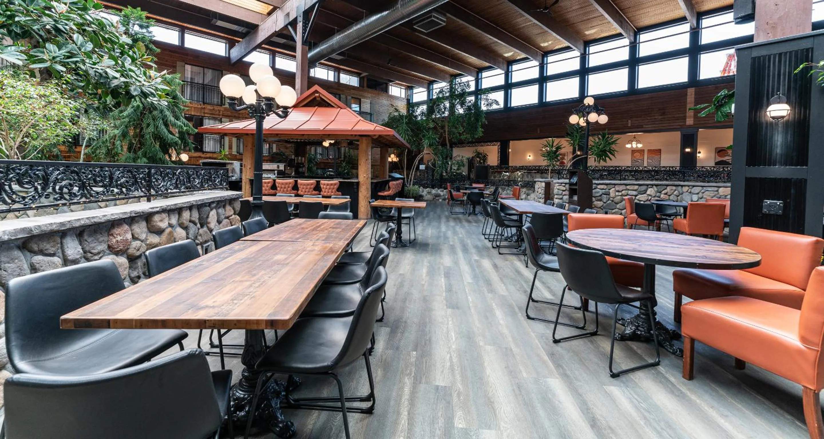 Restaurant/places to eat in Prestige Vernon Lodge