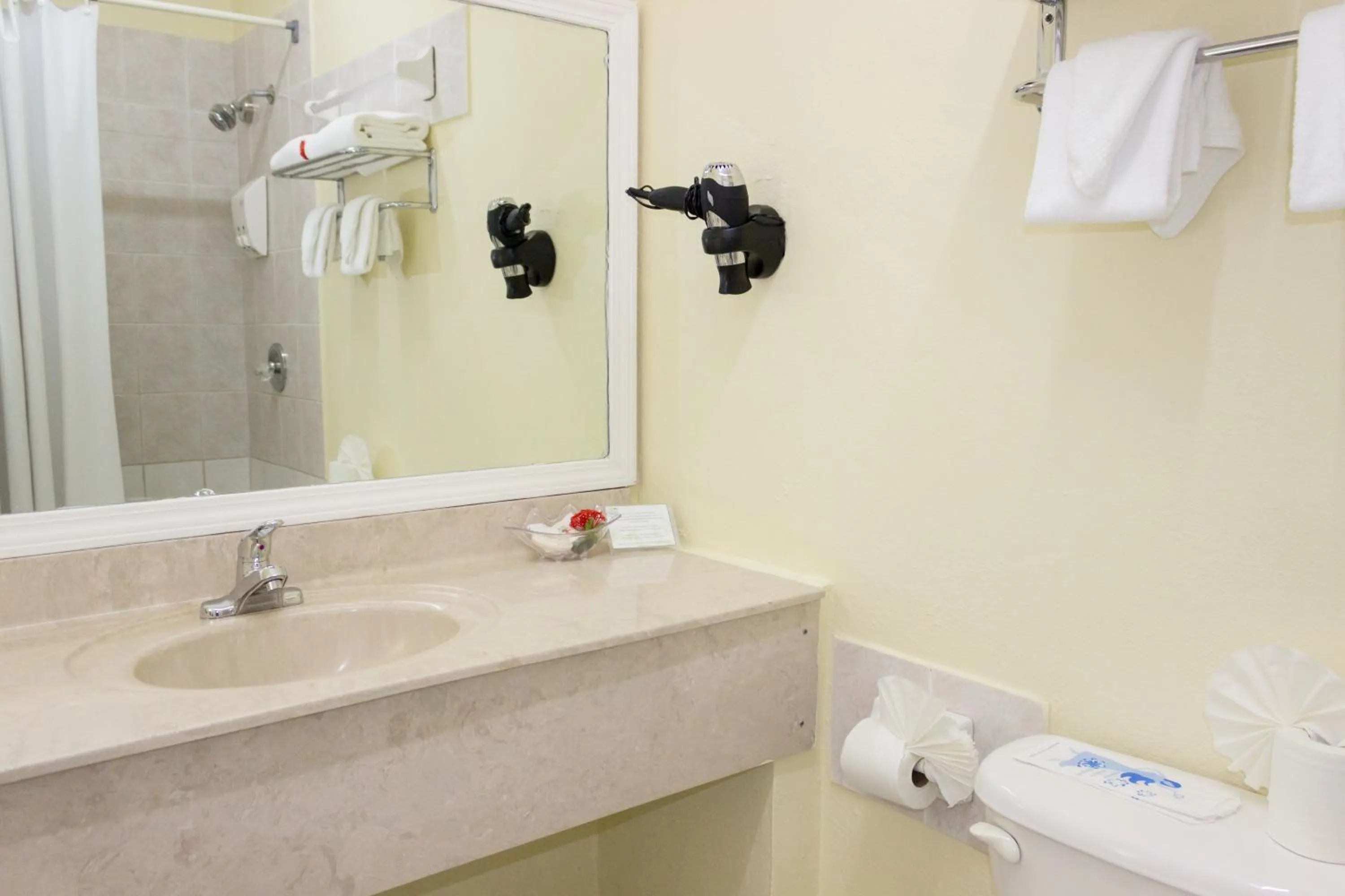 Bathroom in Bay Gardens Inn