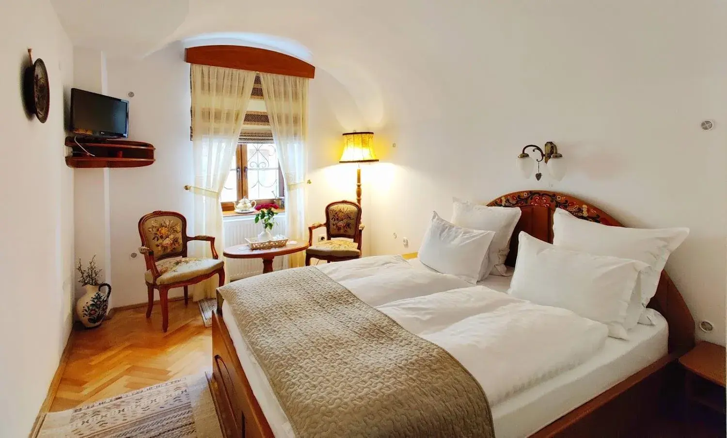 Junior Suite in La Teo Pensiune si Pivnita Junior Suite in La Teo Pensiune si Pivnita