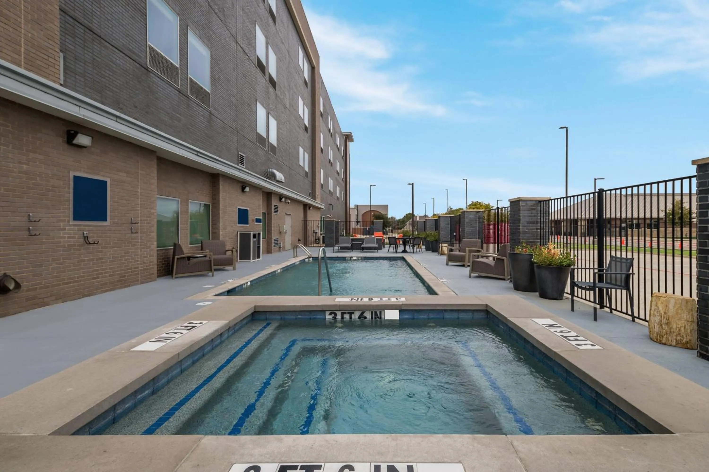 Fitness centre/facilities in Four Points by Sheraton Plano