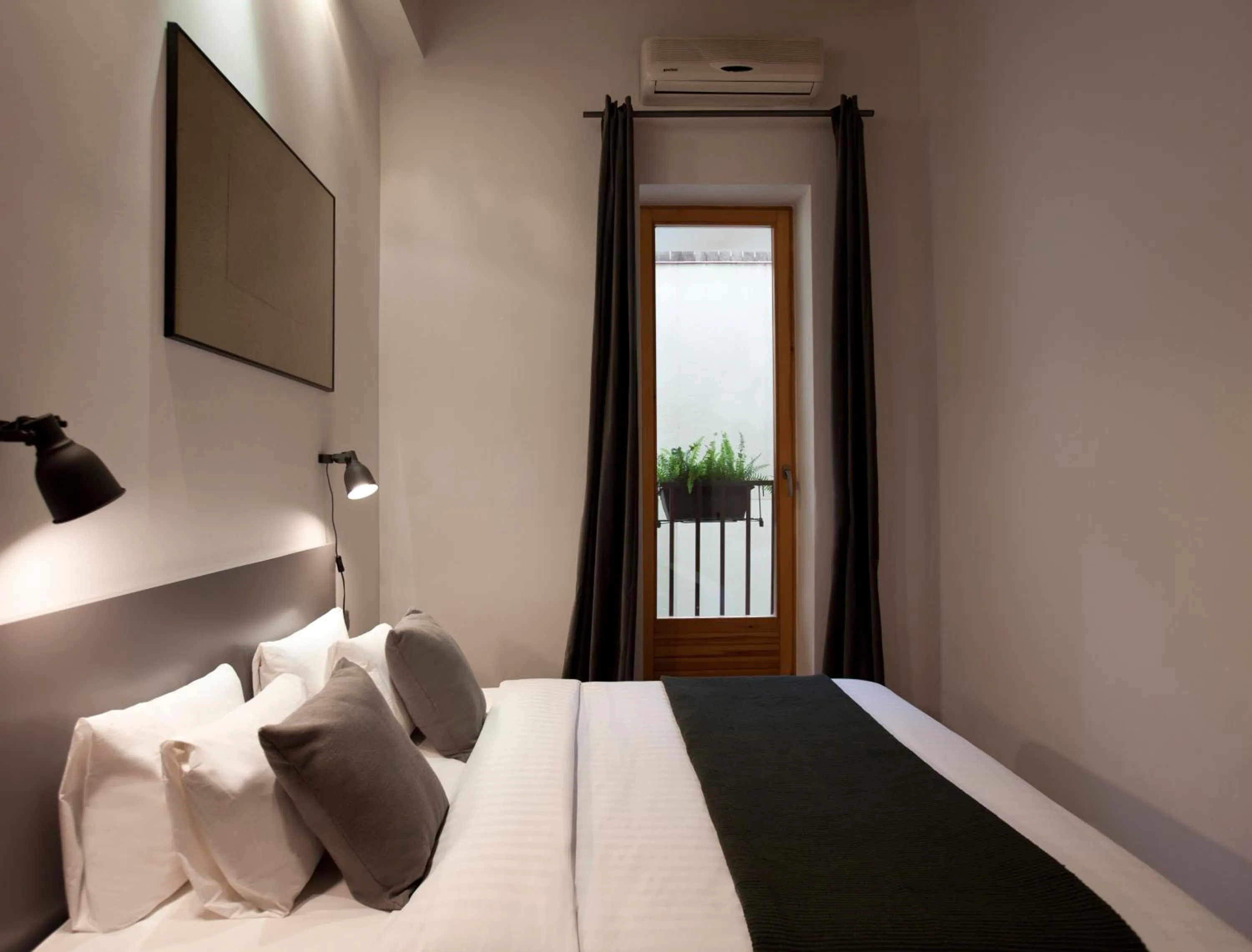 Centric Gracia Apartments