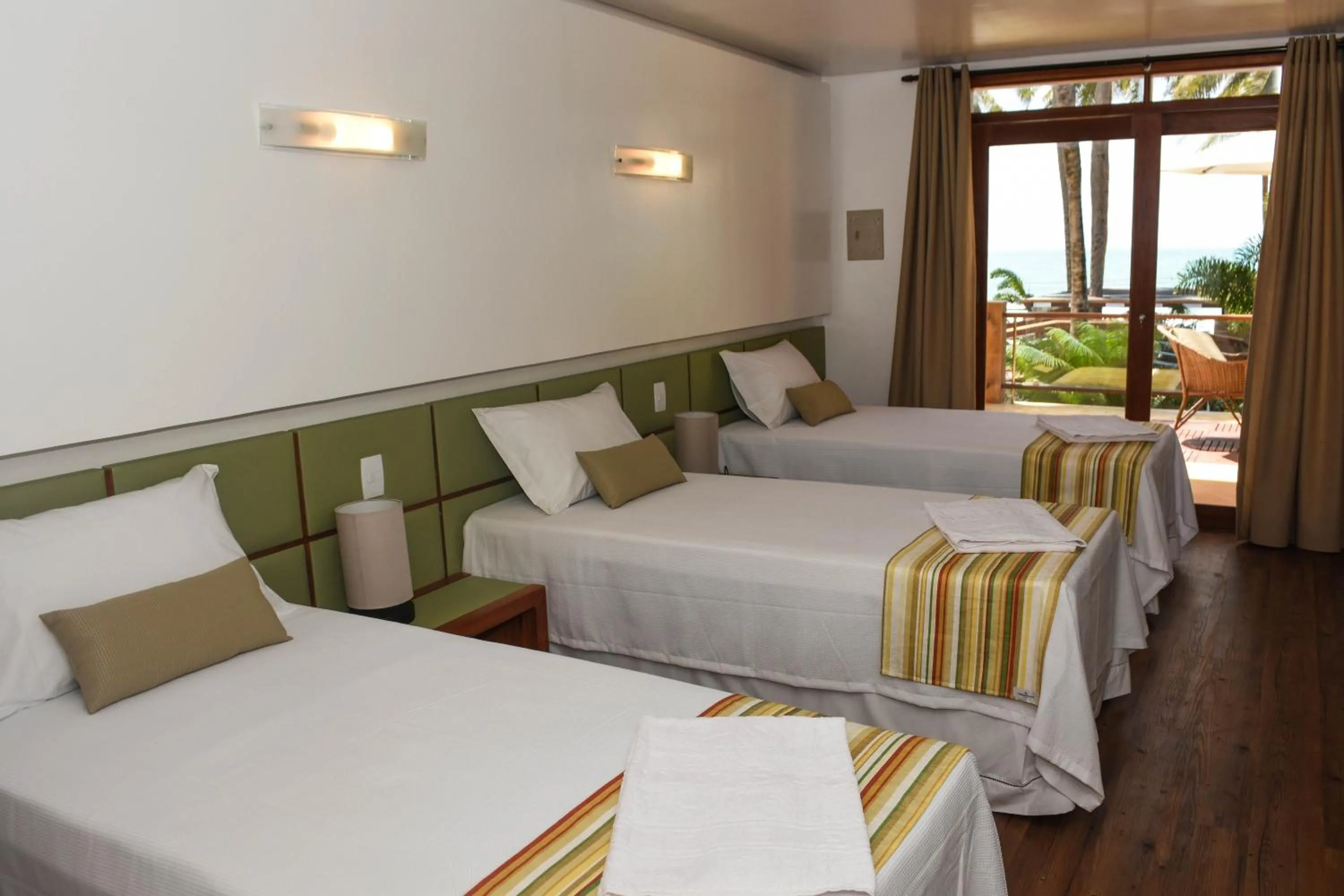 Genus Beach Hotel