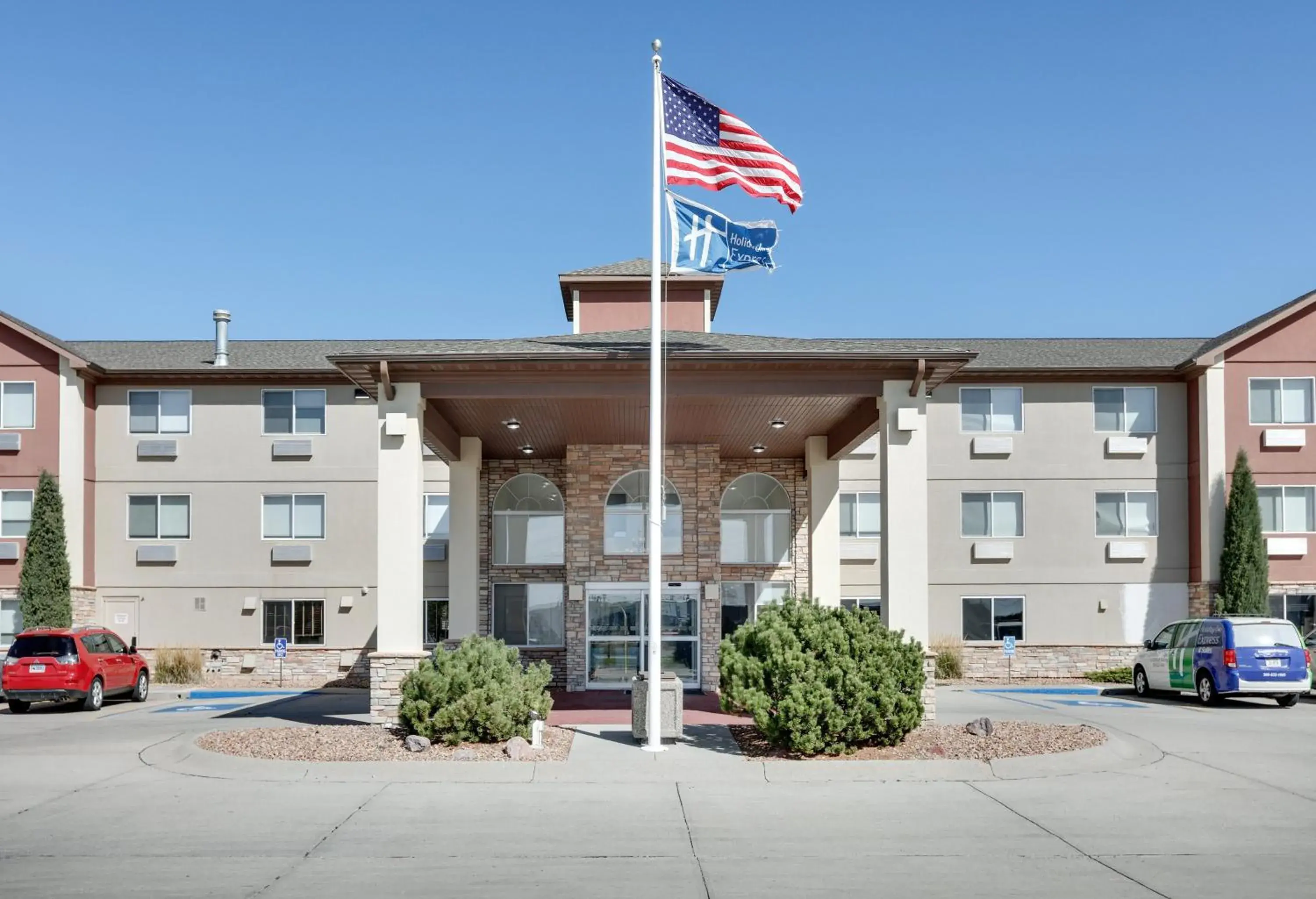 Property building in Holiday Inn Express Scottsbluff - Gering by IHG Property building in Holiday Inn Express Scottsbluff - Gering by IHG