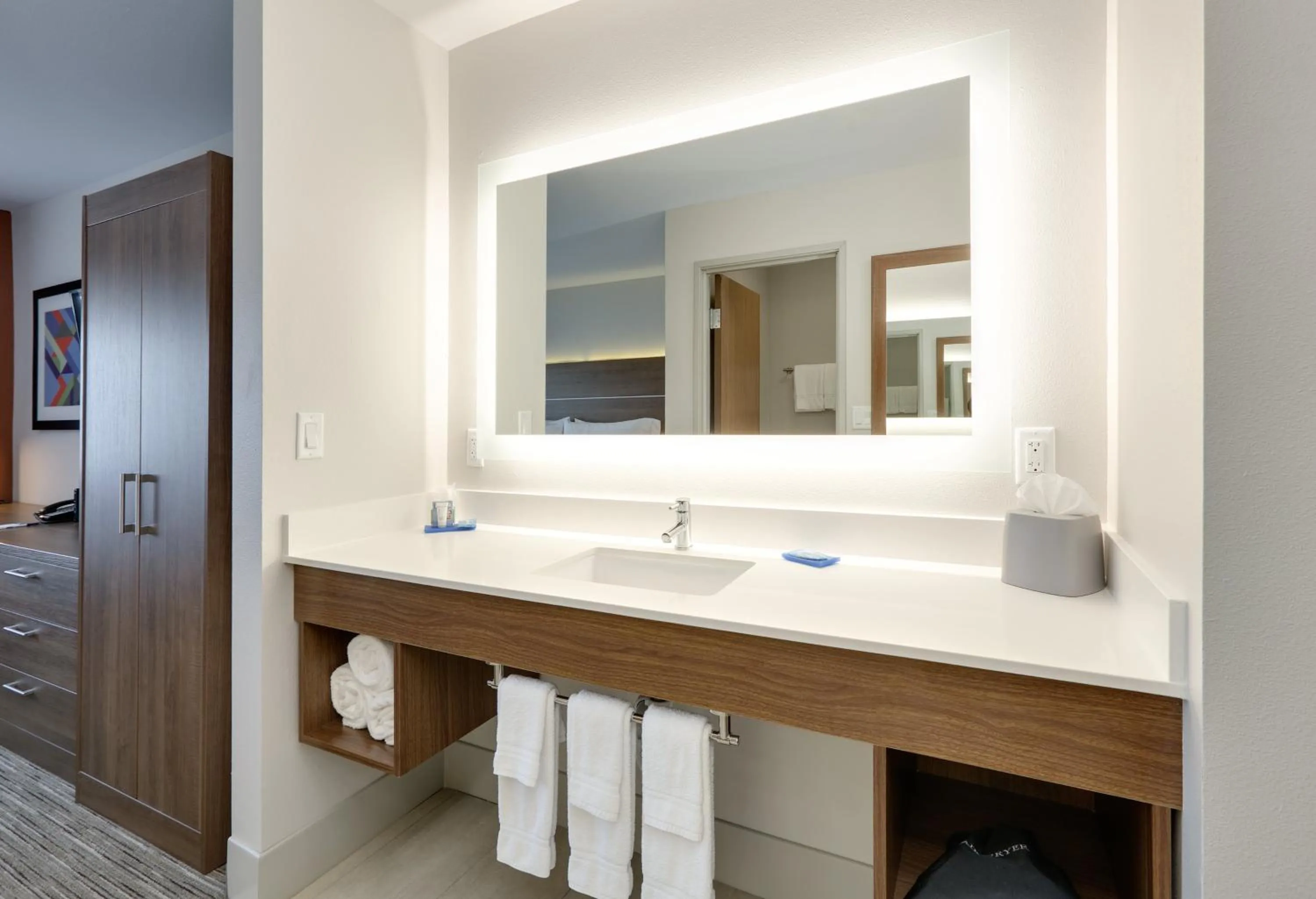 Photo of the whole room in Holiday Inn Express Scottsbluff - Gering by IHG