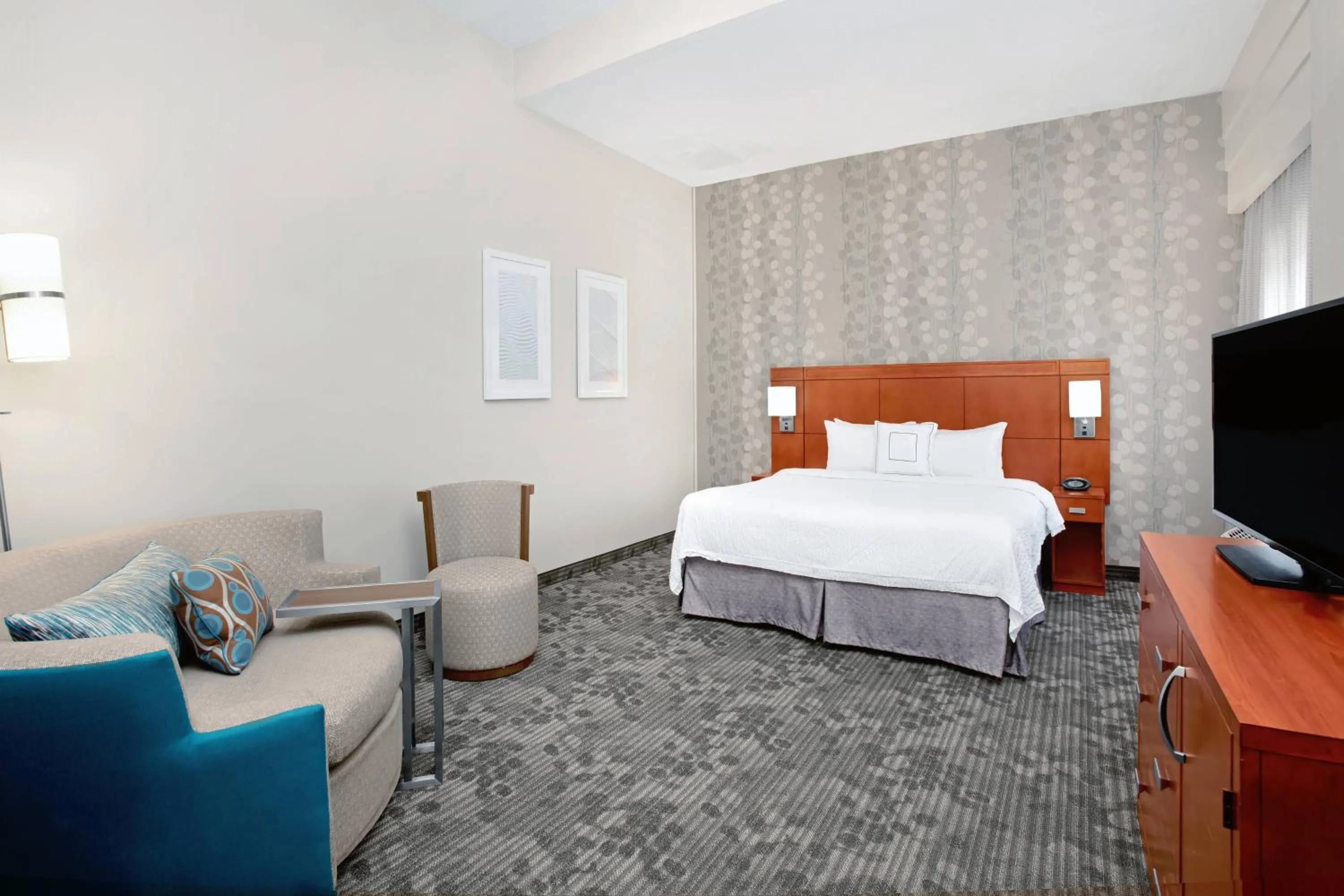 Photo of the whole room, Bed in Courtyard by Marriott St. Augustine I-95