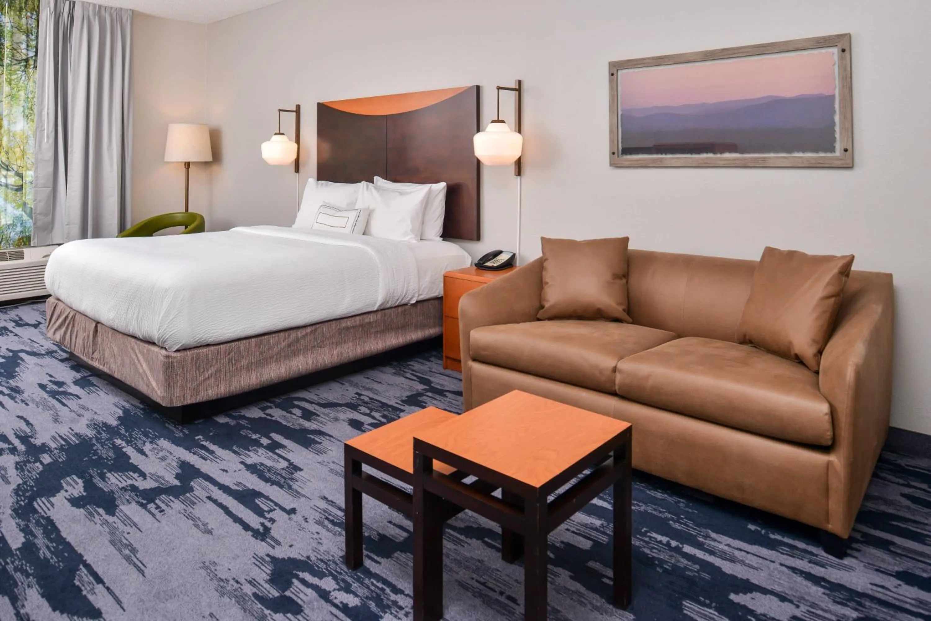 Photo of the whole room, Bed in Fairfield Inn & Suites by Marriott Ocala