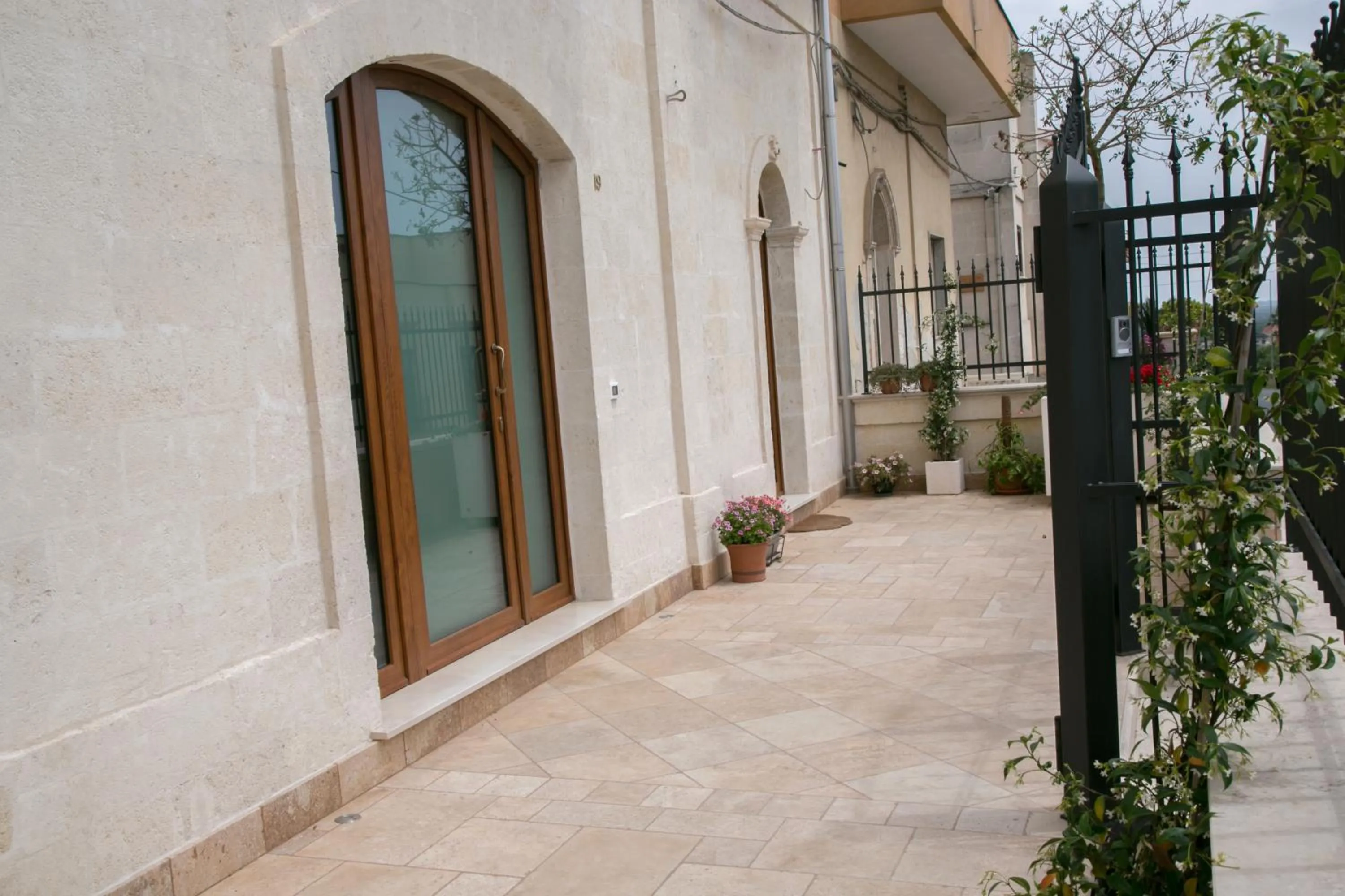 Facade/entrance in Monte Castello