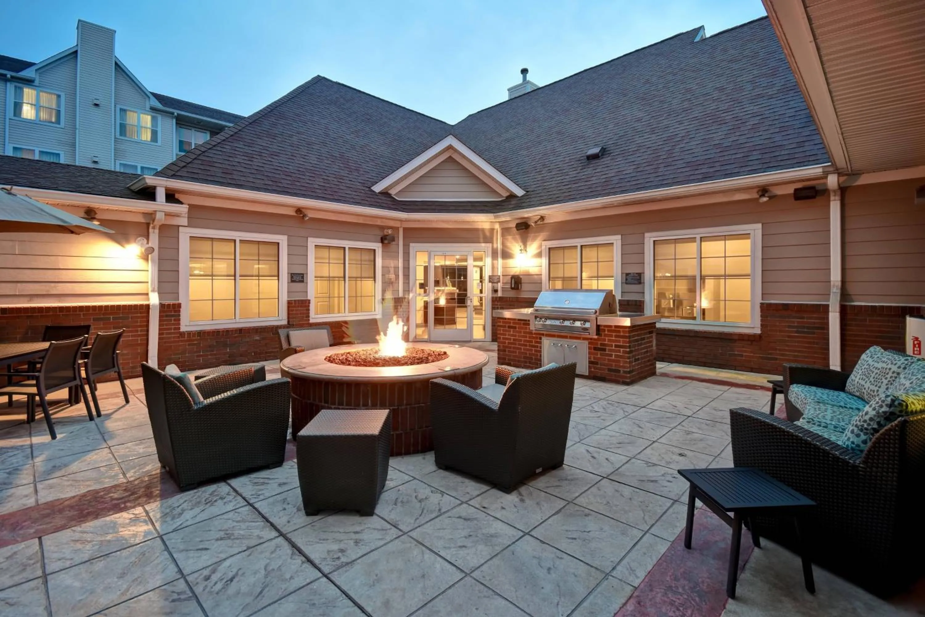 Restaurant/places to eat in Residence Inn by Marriott Dayton Beavercreek