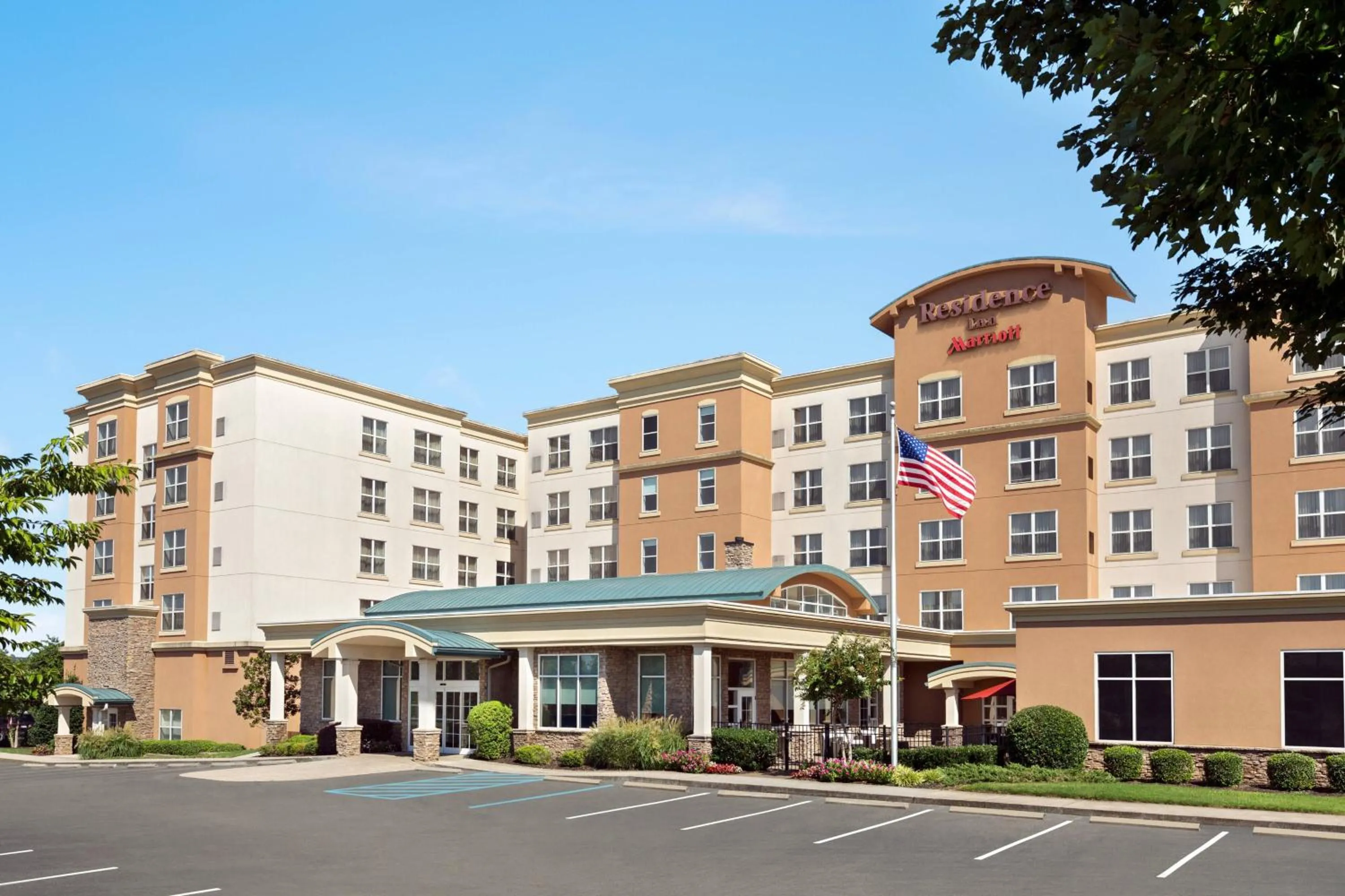 Property building in Residence Inn Chattanooga Near Hamilton Place