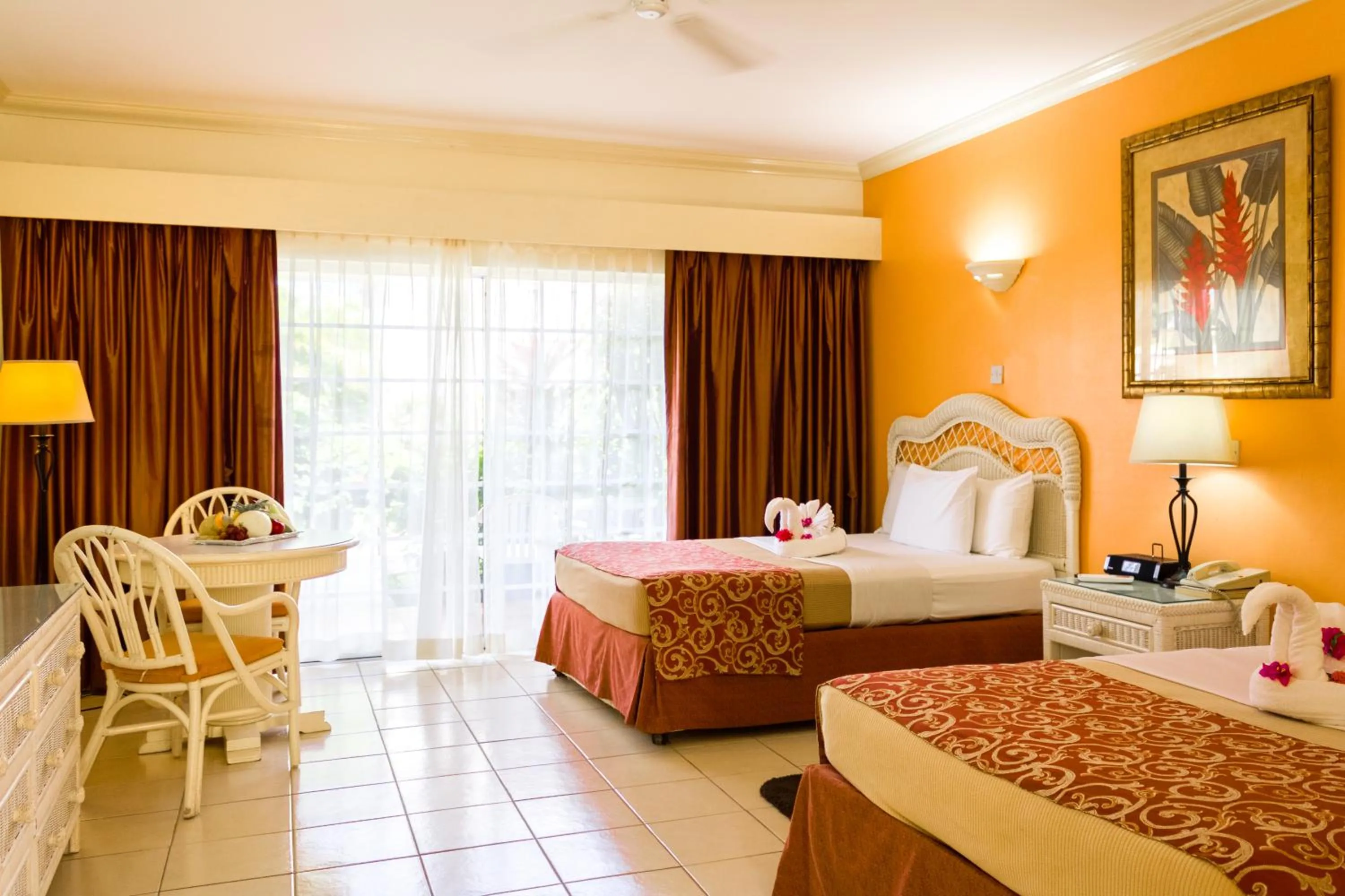 Bed in Bay Gardens Hotel