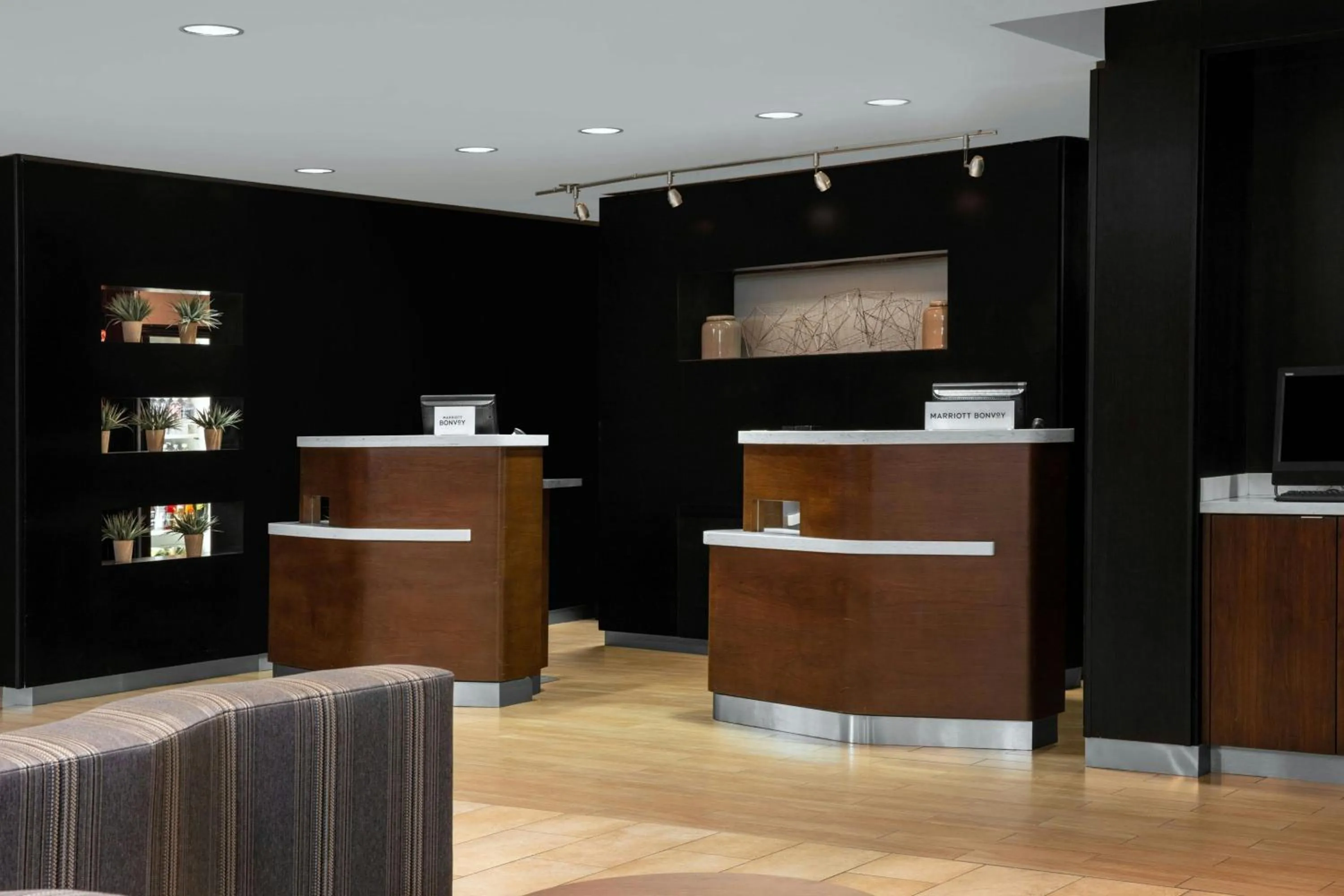 Lobby or reception in Courtyard by Marriott Jacksonville I-295/East Beltway