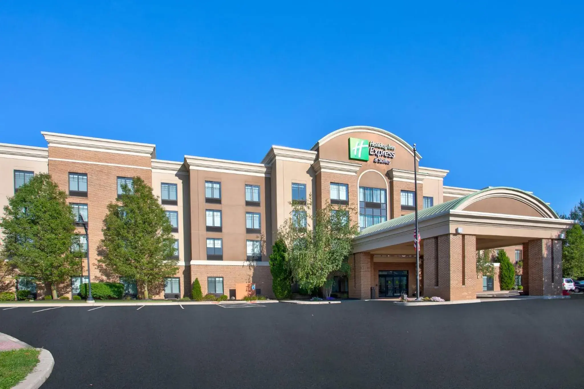 Property building in Holiday Inn Express Hotel & Suites Rochester Webster by IHG Property building in Holiday Inn Express Hotel & Suites Rochester Webster by IHG