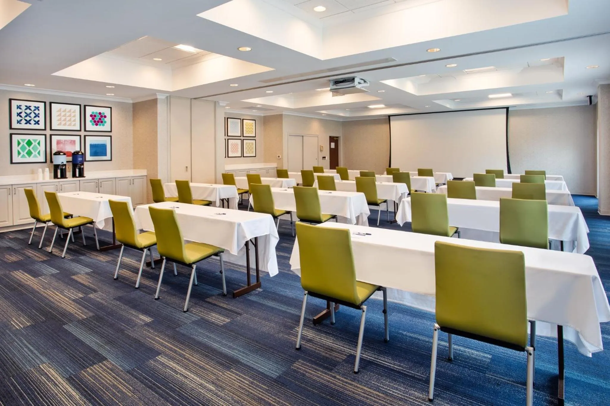 Meeting/conference room in Holiday Inn Express Hotel & Suites Rochester Webster by IHG